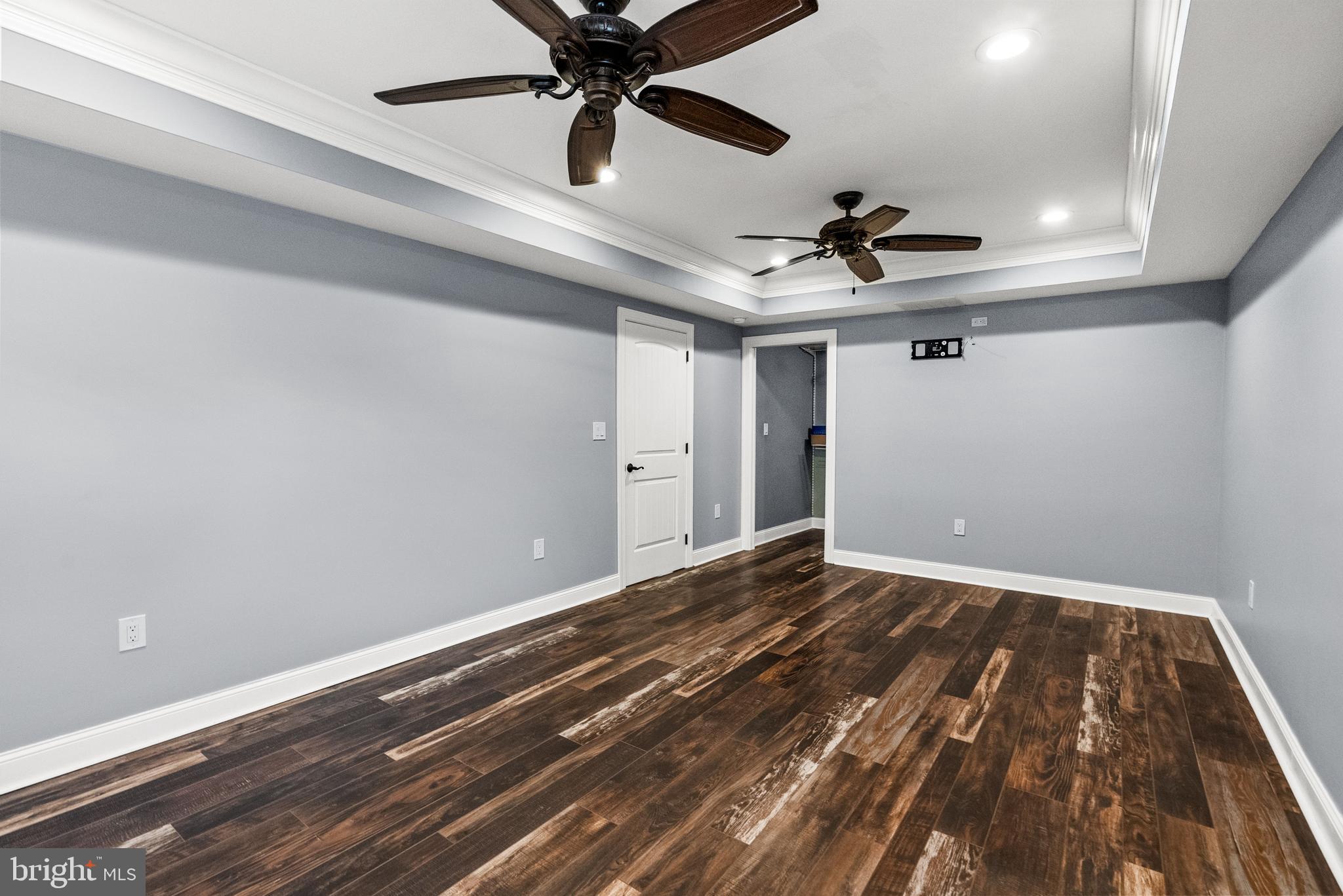 BELMONT TERR - Residential