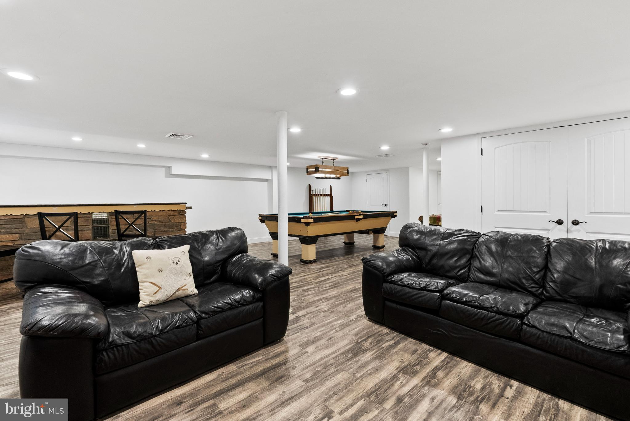 BELMONT TERR - Residential