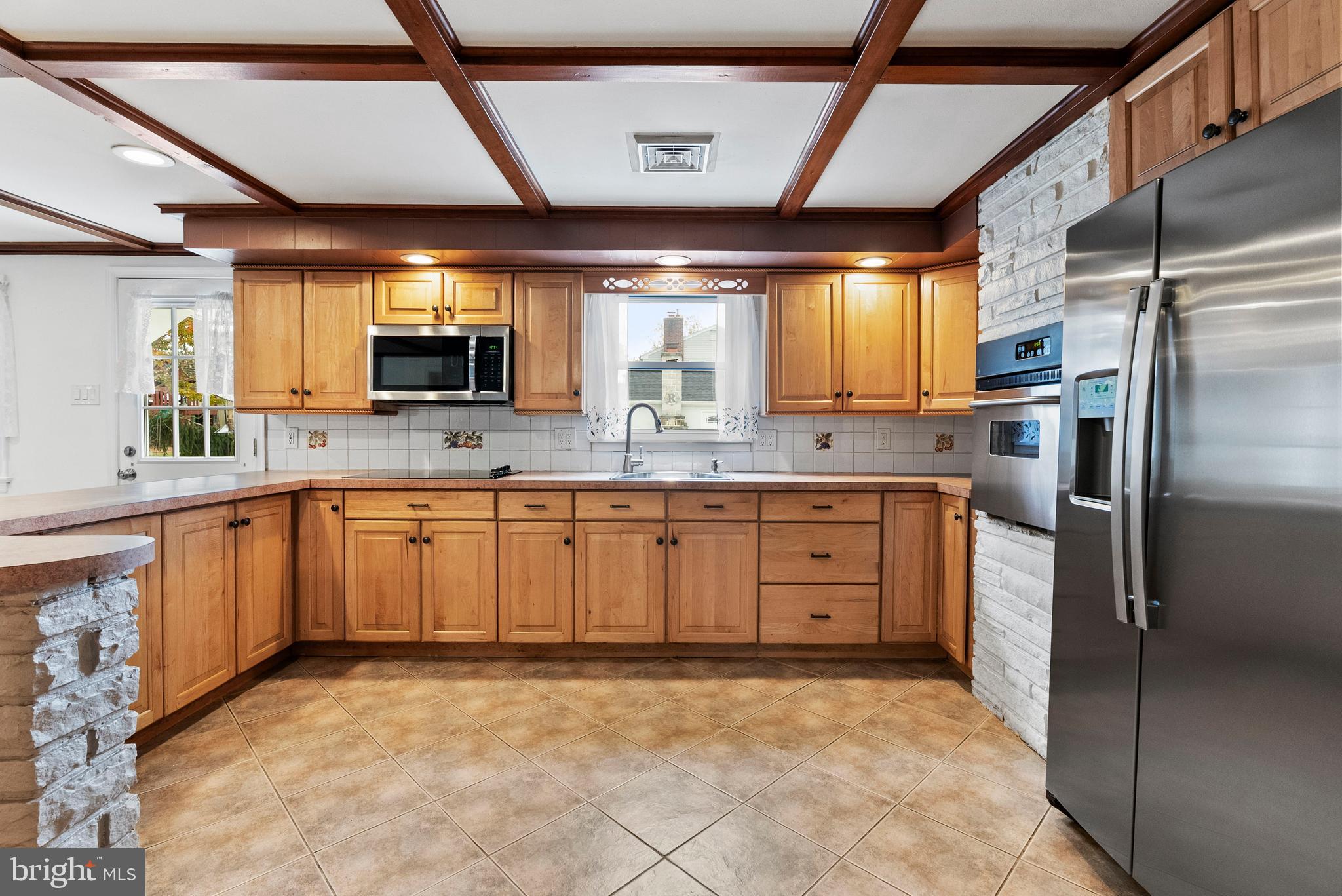 BELMONT TERR - Residential