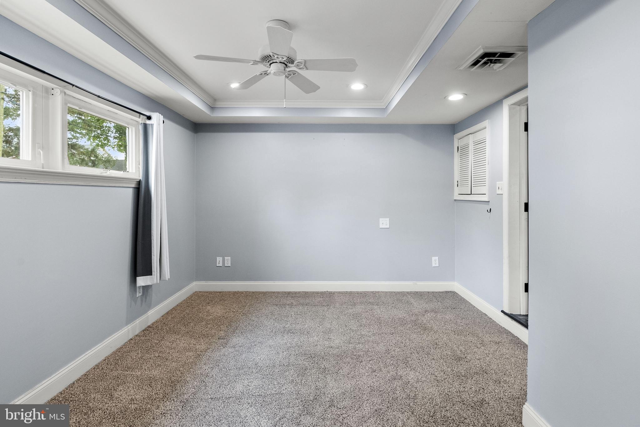 BELMONT TERR - Residential