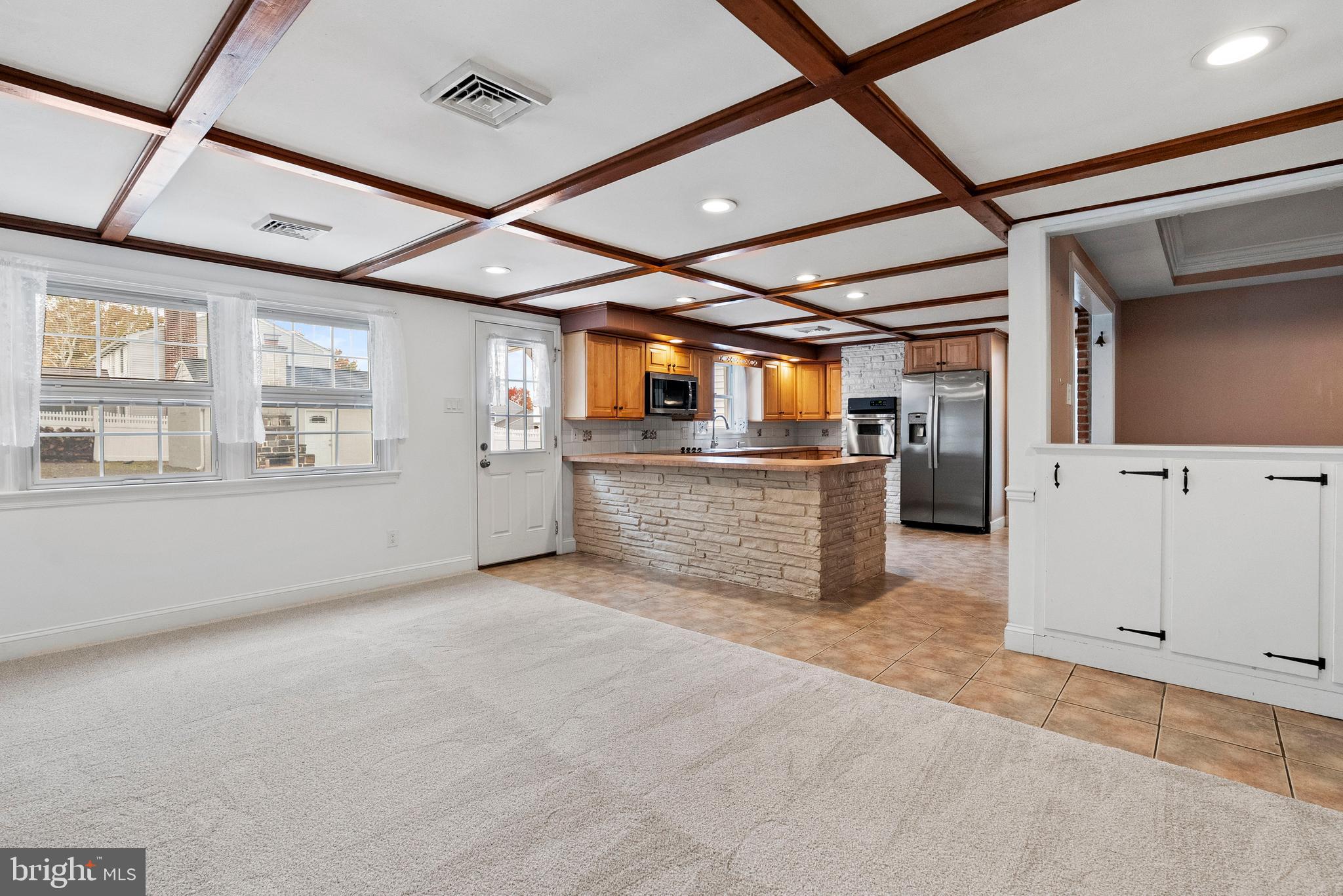 BELMONT TERR - Residential