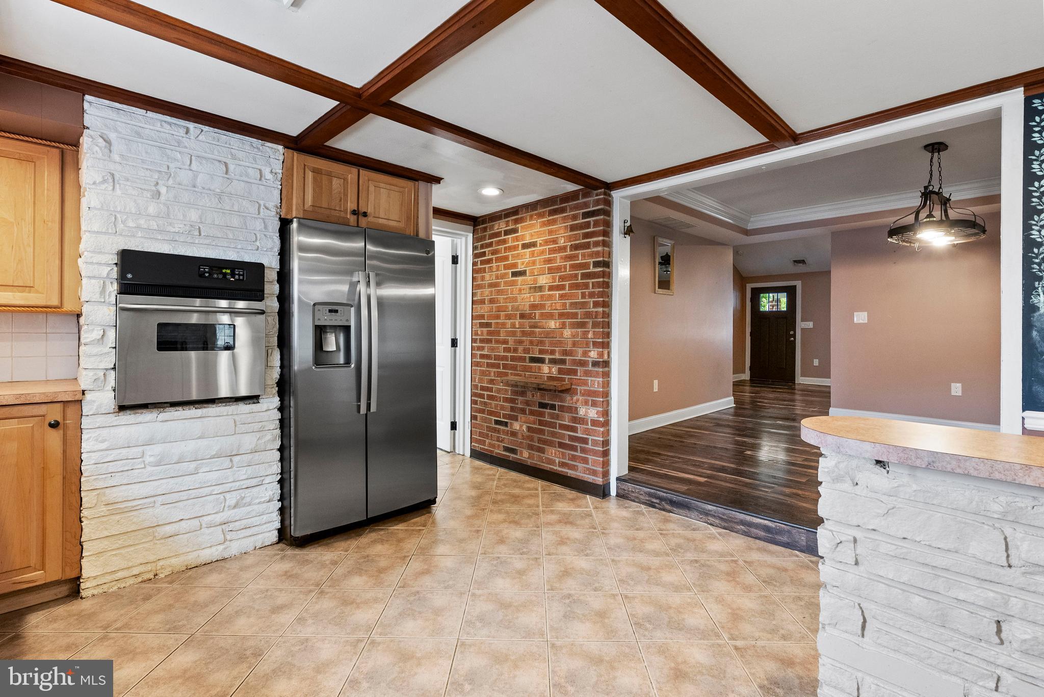 BELMONT TERR - Residential