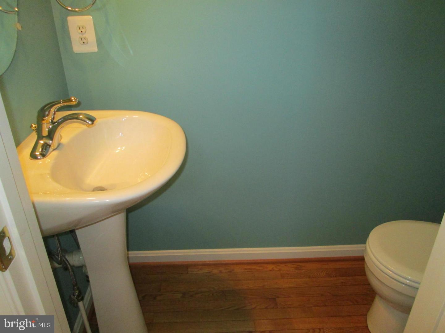 SENECA VIEW ESTATES - Residential Lease