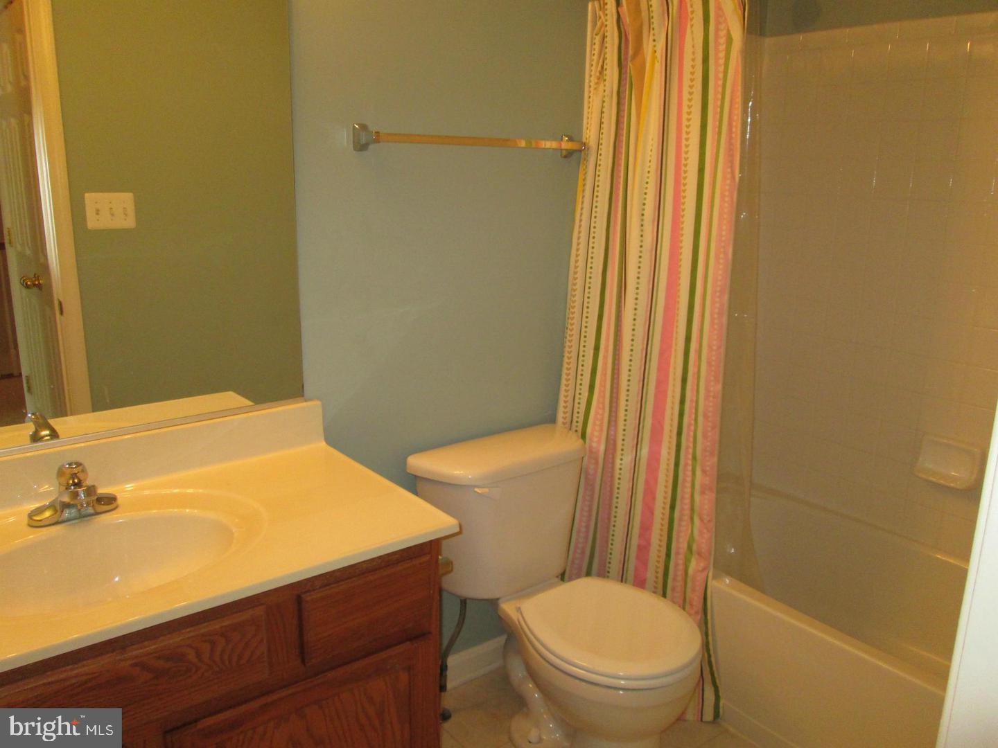 SENECA VIEW ESTATES - Residential Lease