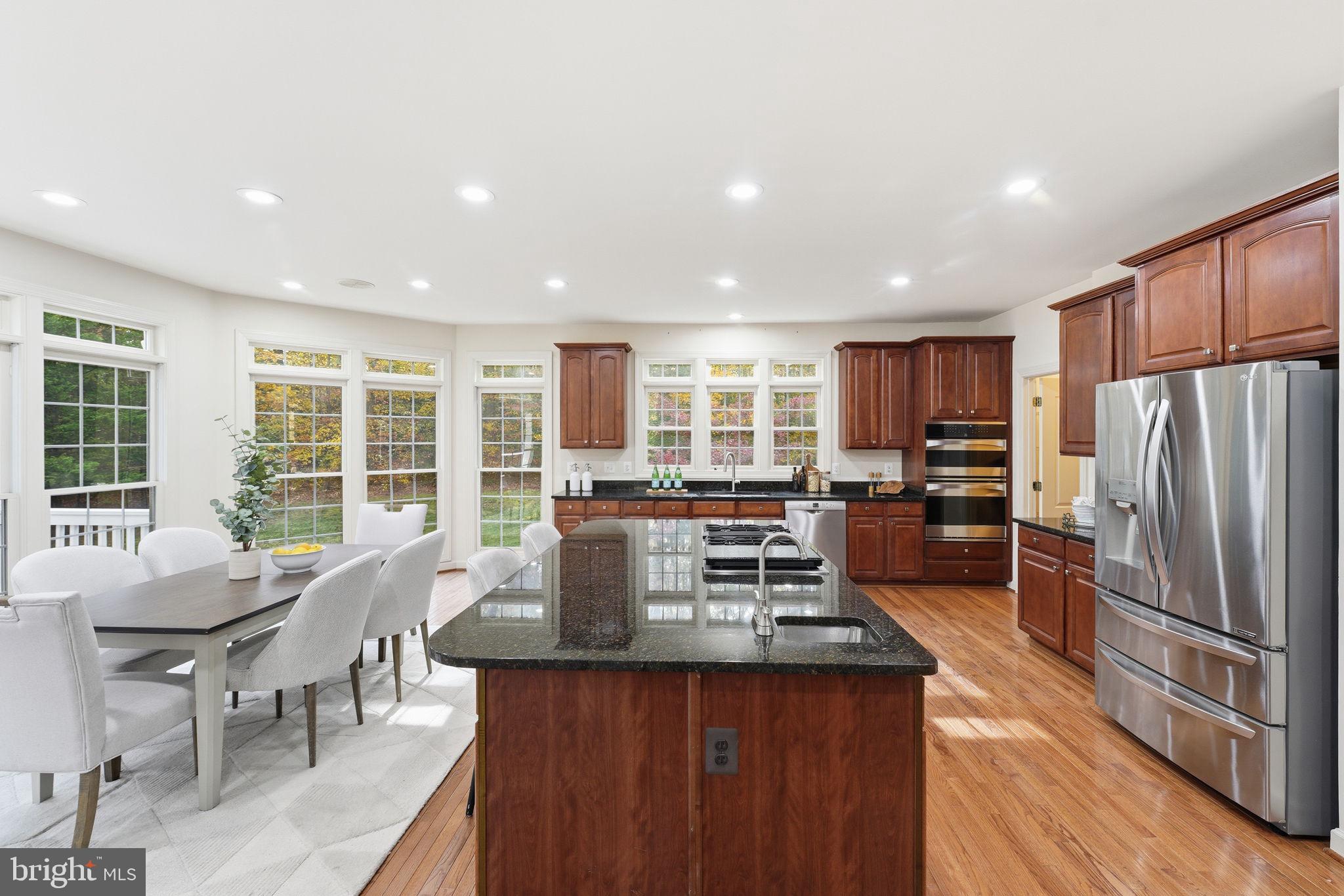 ESTATES AT ROSELAND - Residential