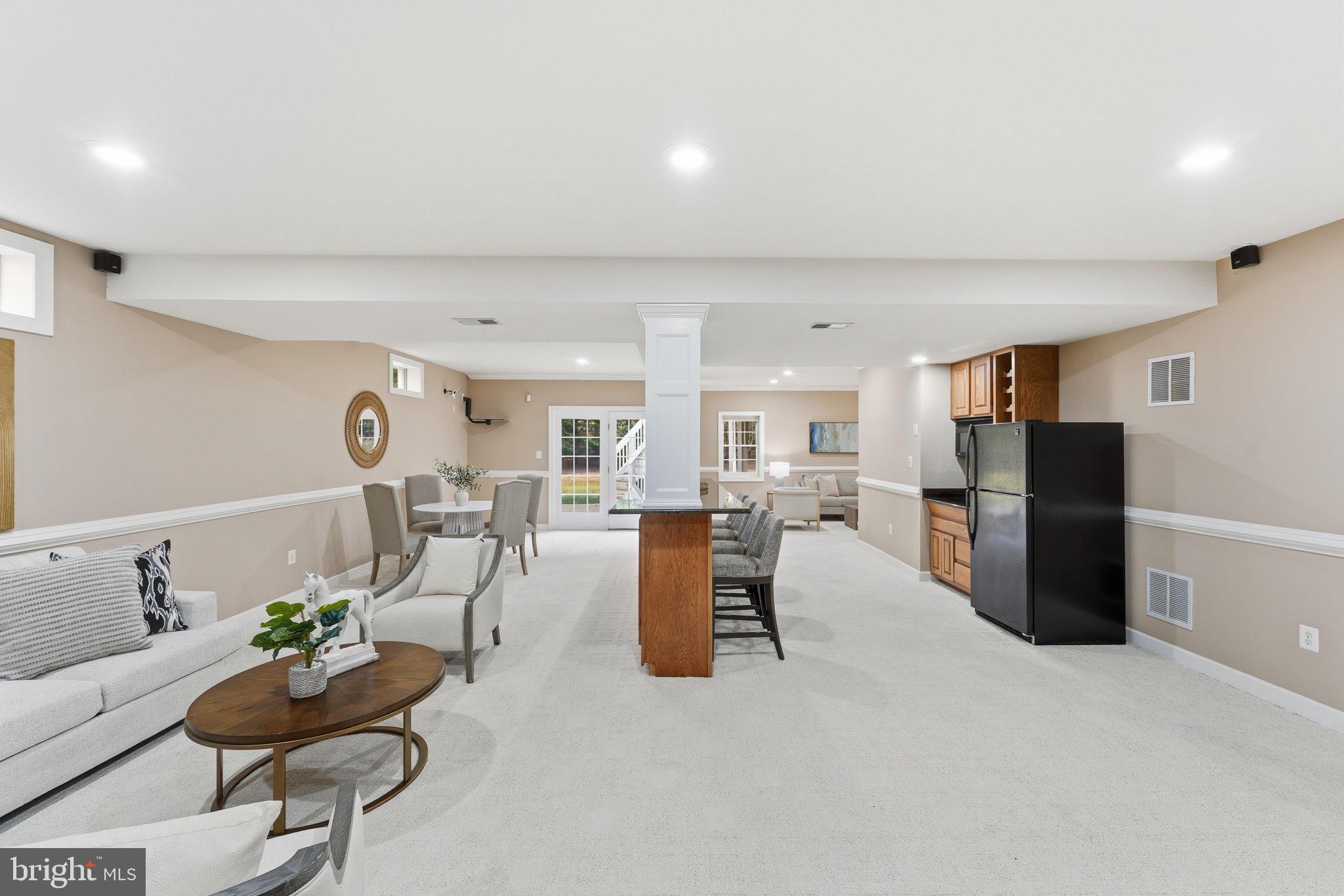 ESTATES AT ROSELAND - Residential