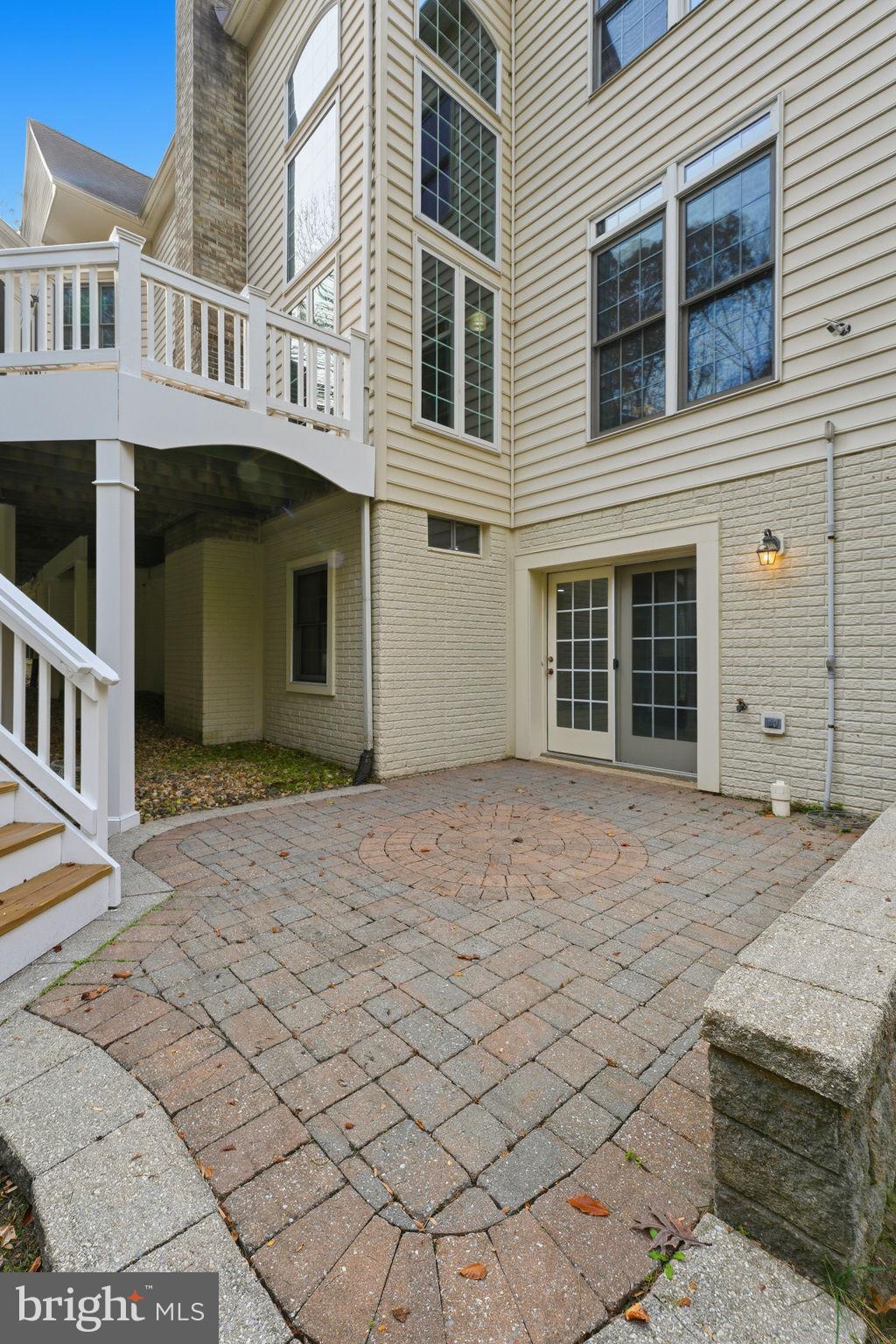 ESTATES AT ROSELAND - Residential