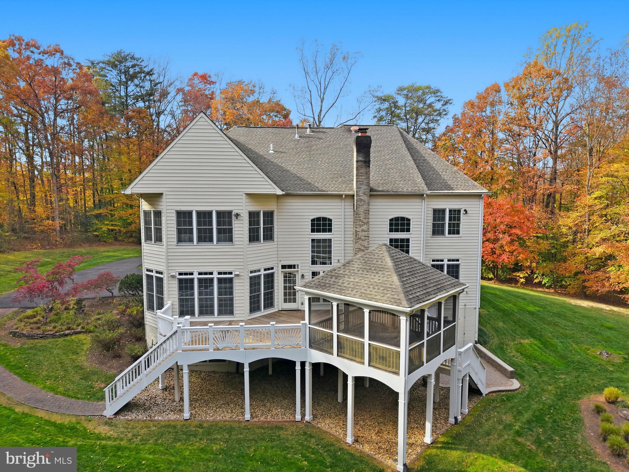 ESTATES AT ROSELAND - Residential