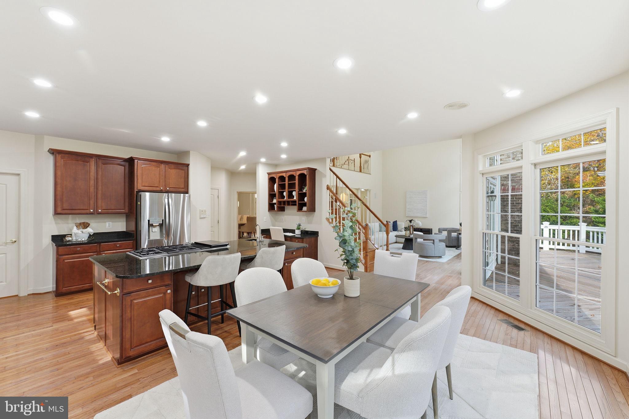 ESTATES AT ROSELAND - Residential