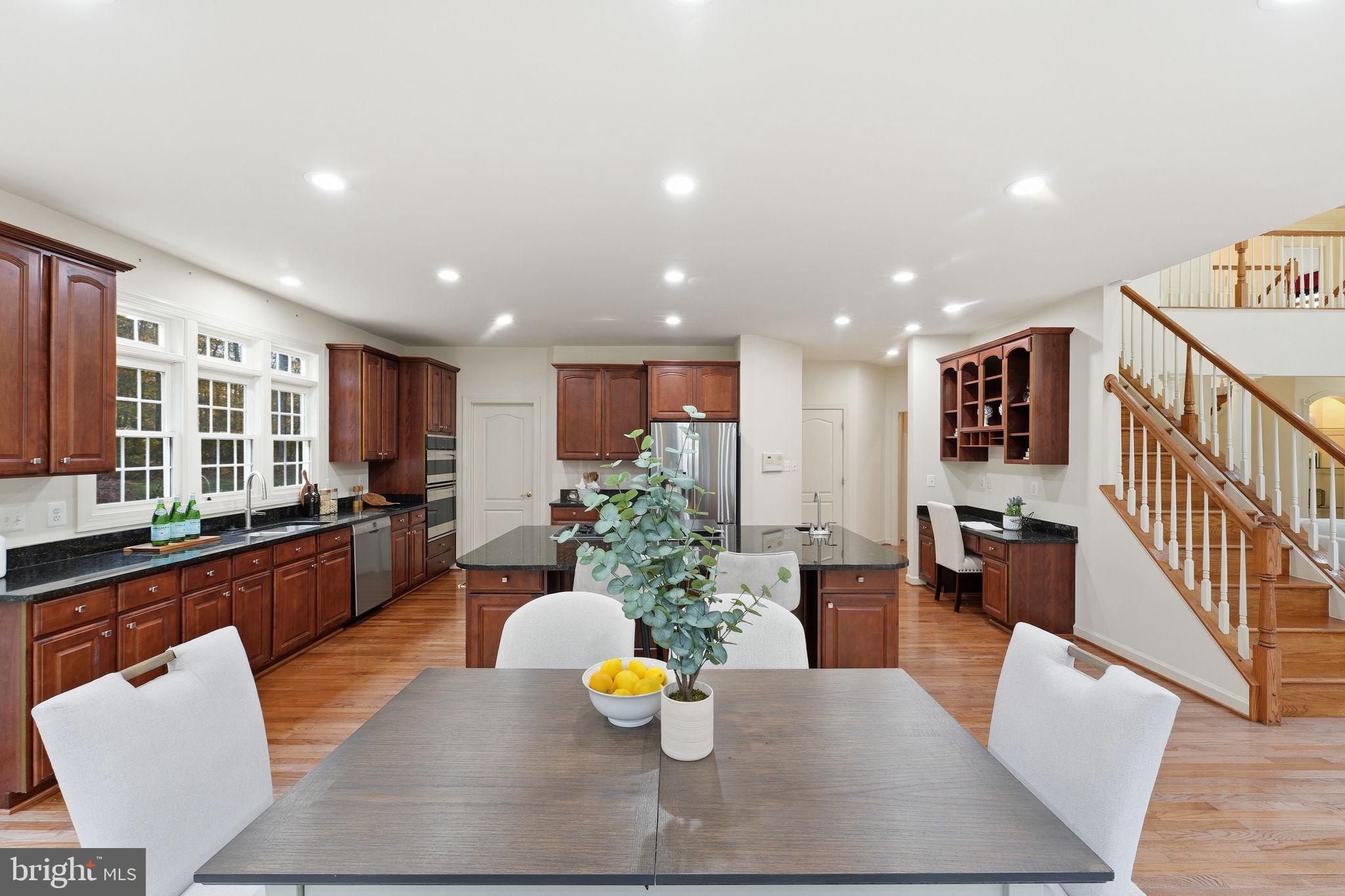 ESTATES AT ROSELAND - Residential