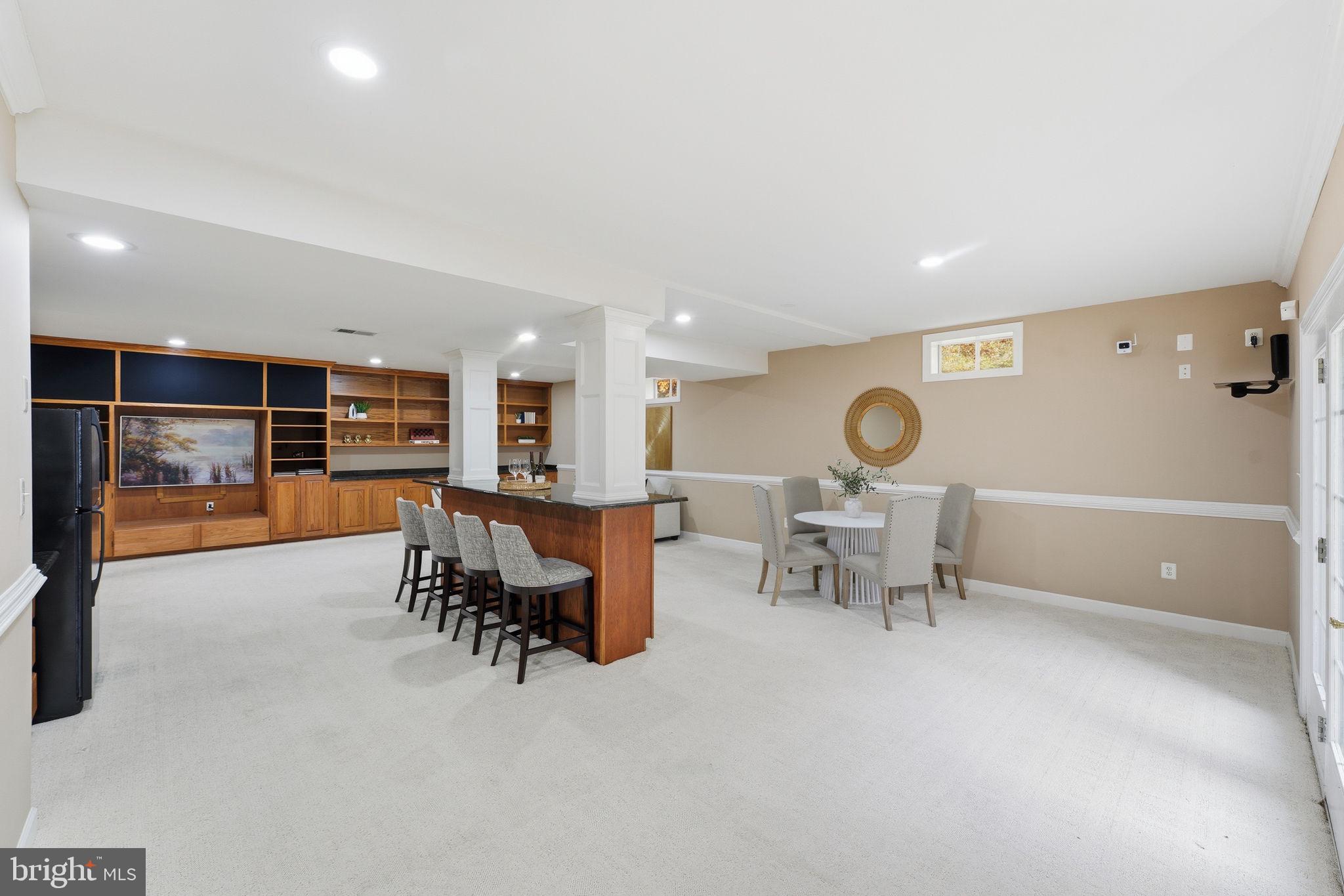 ESTATES AT ROSELAND - Residential