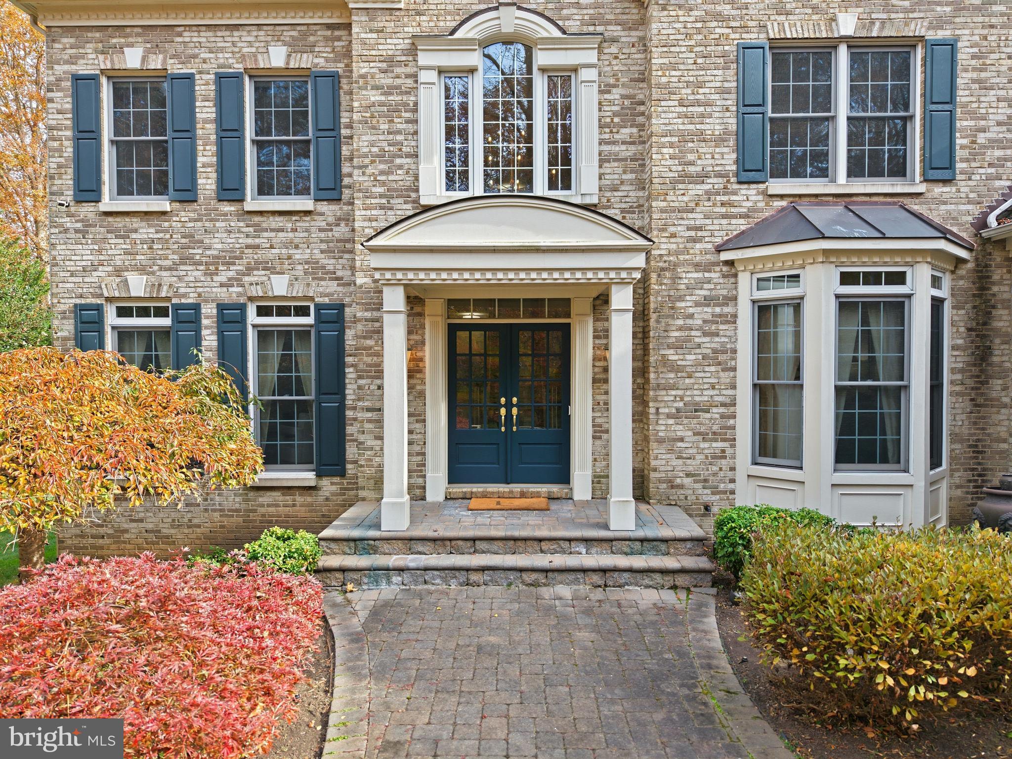 ESTATES AT ROSELAND - Residential