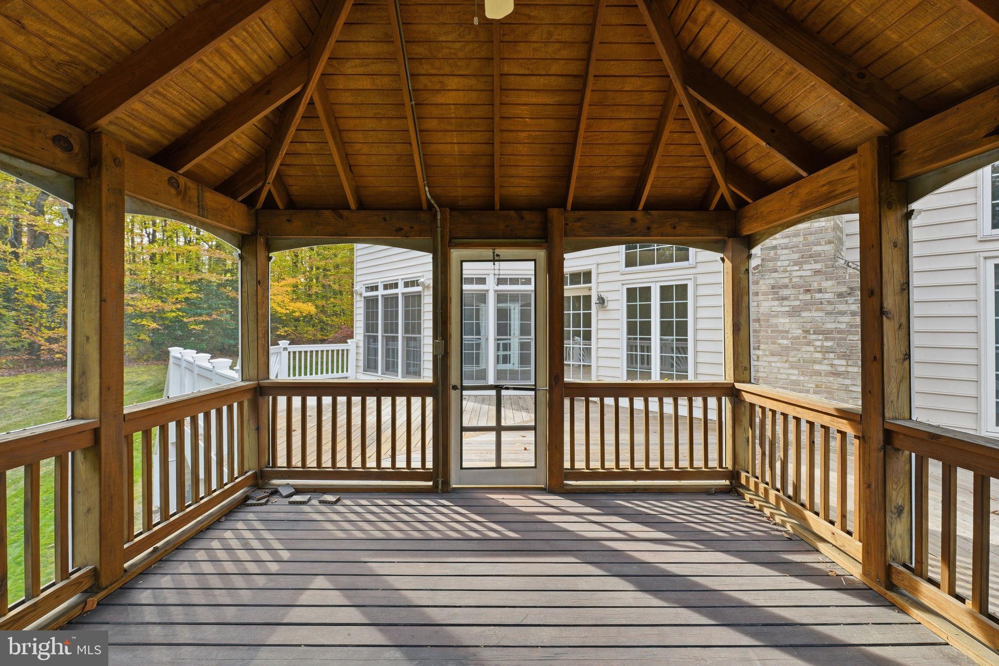 ESTATES AT ROSELAND - Residential