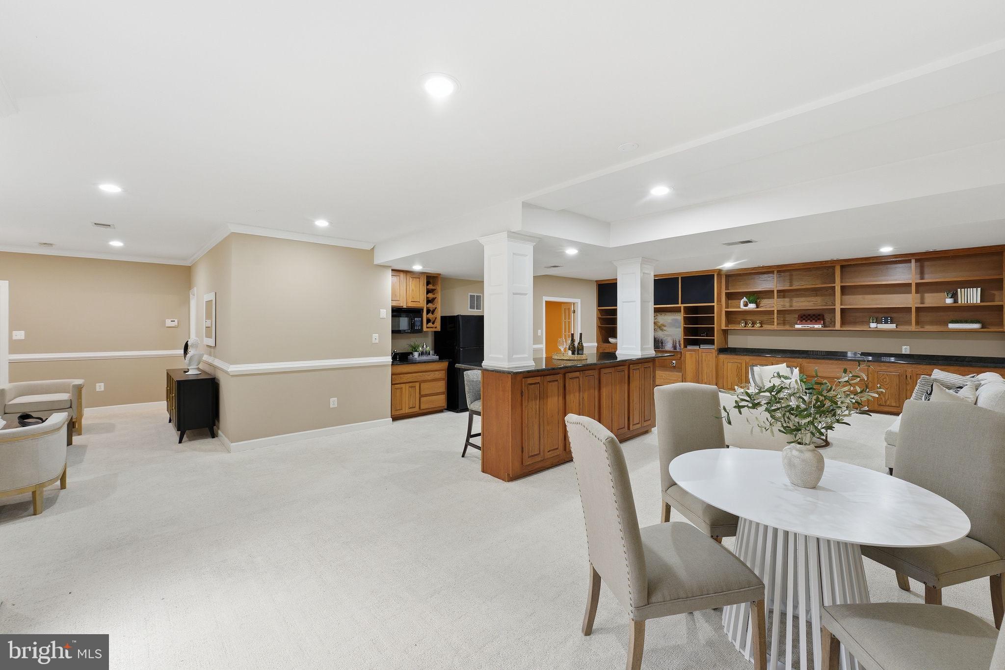 ESTATES AT ROSELAND - Residential