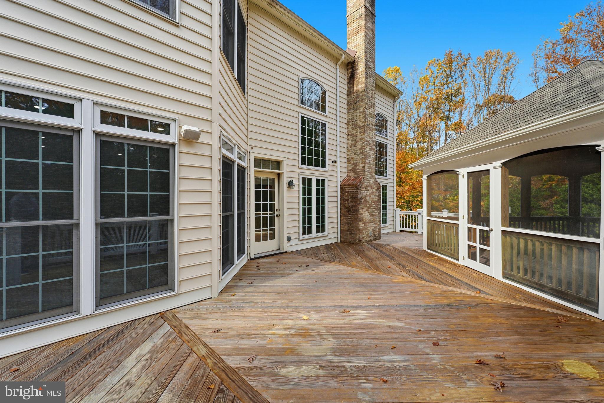 ESTATES AT ROSELAND - Residential