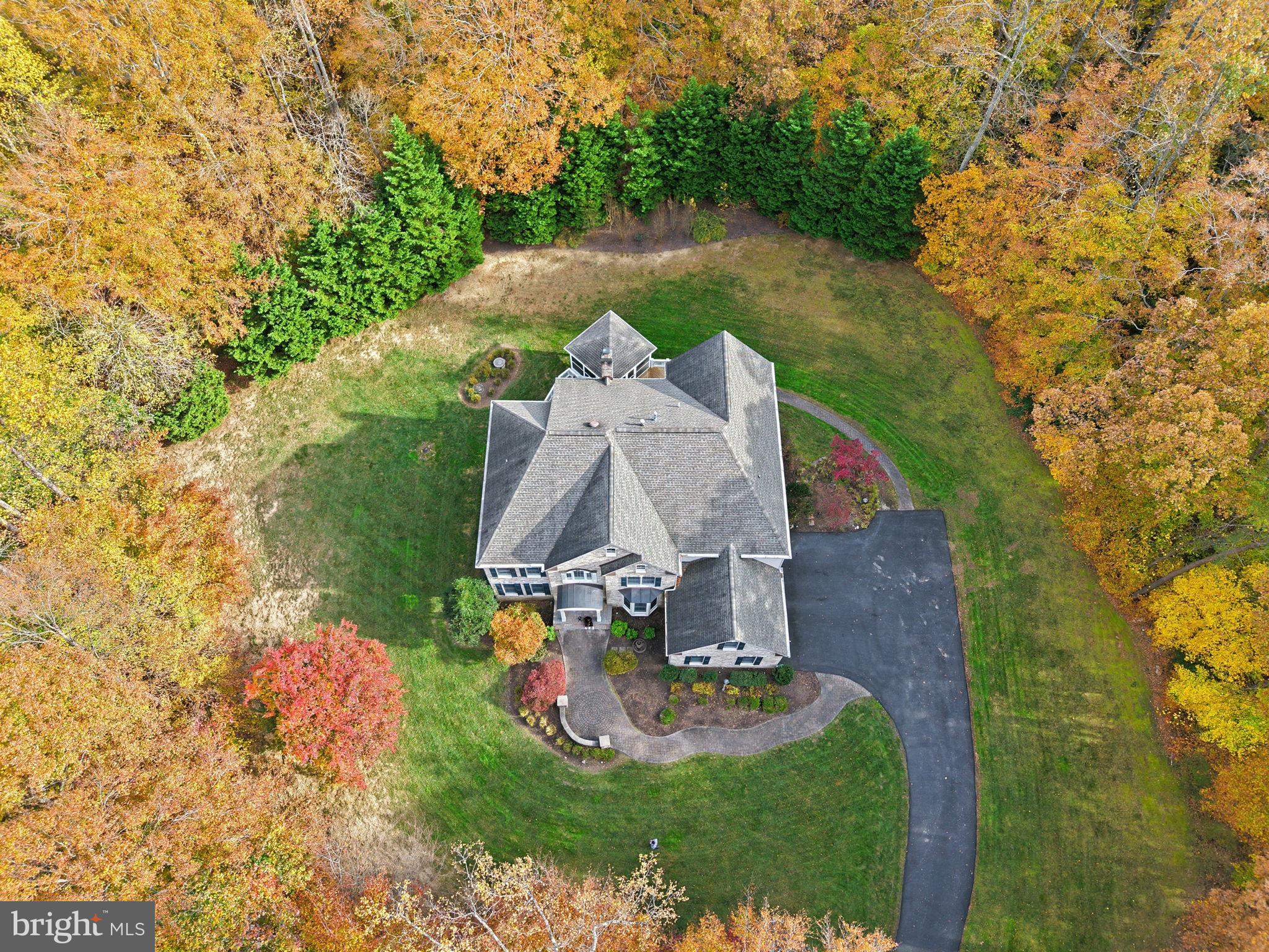 ESTATES AT ROSELAND - Residential