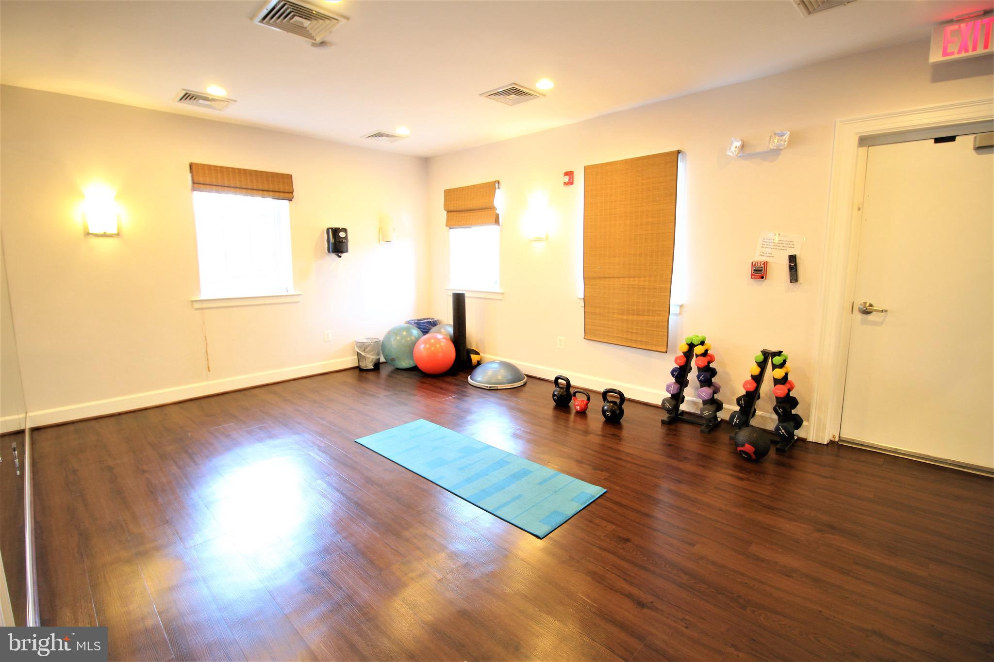 WEST VILLAGE OF SHIRLINGTON - Residential Lease