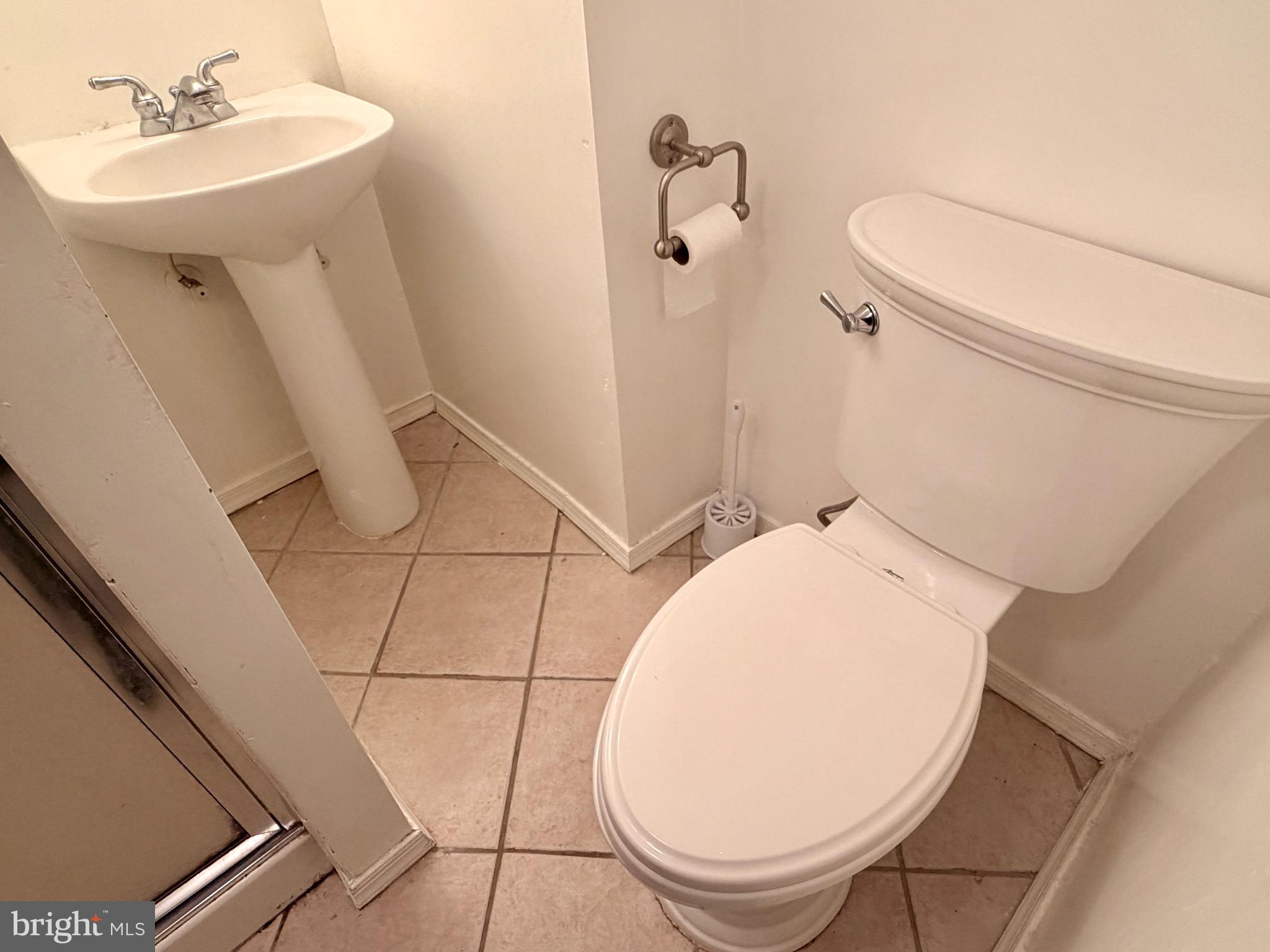 LAKE WALKER - Residential