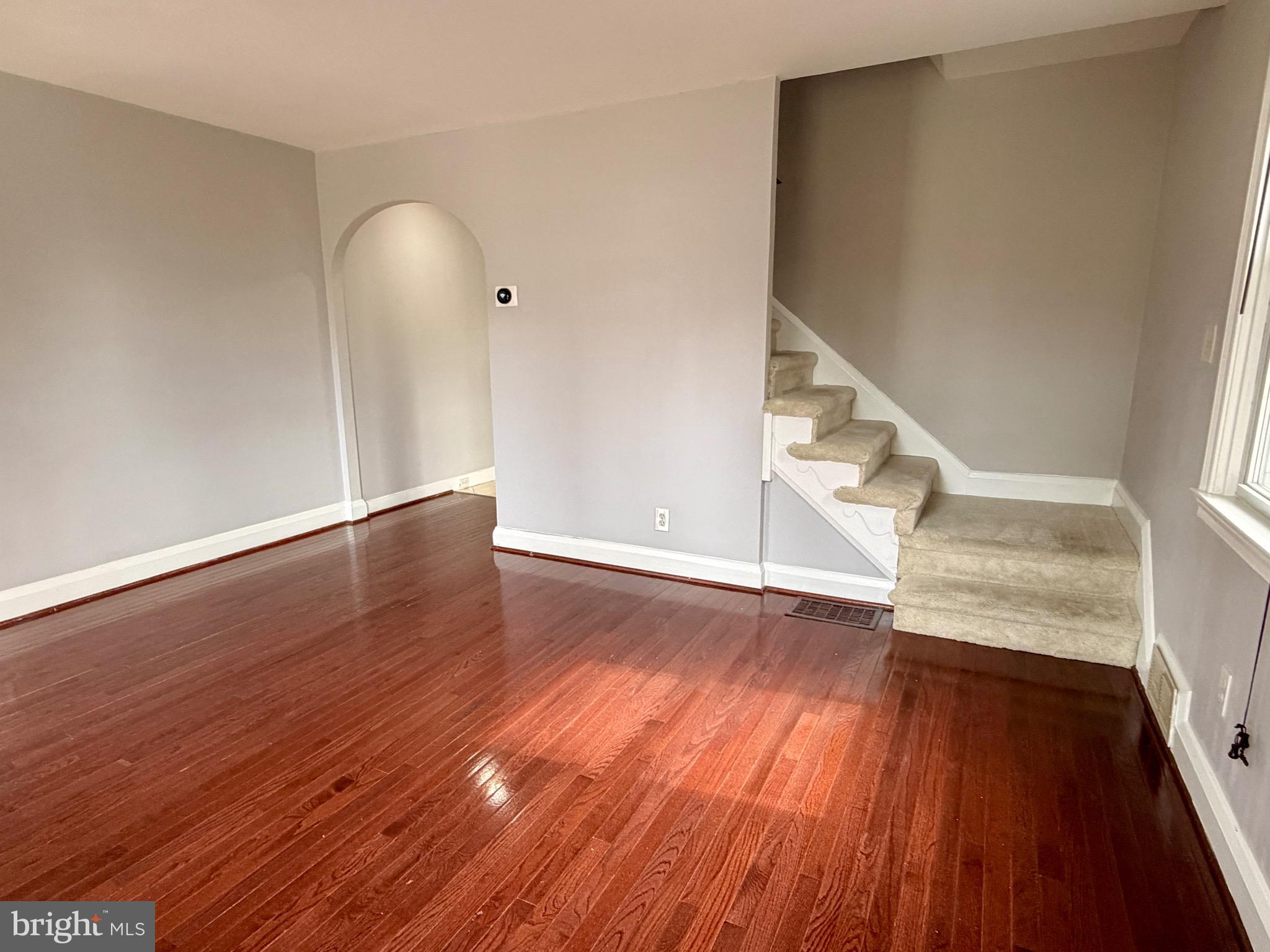 LAKE WALKER - Residential