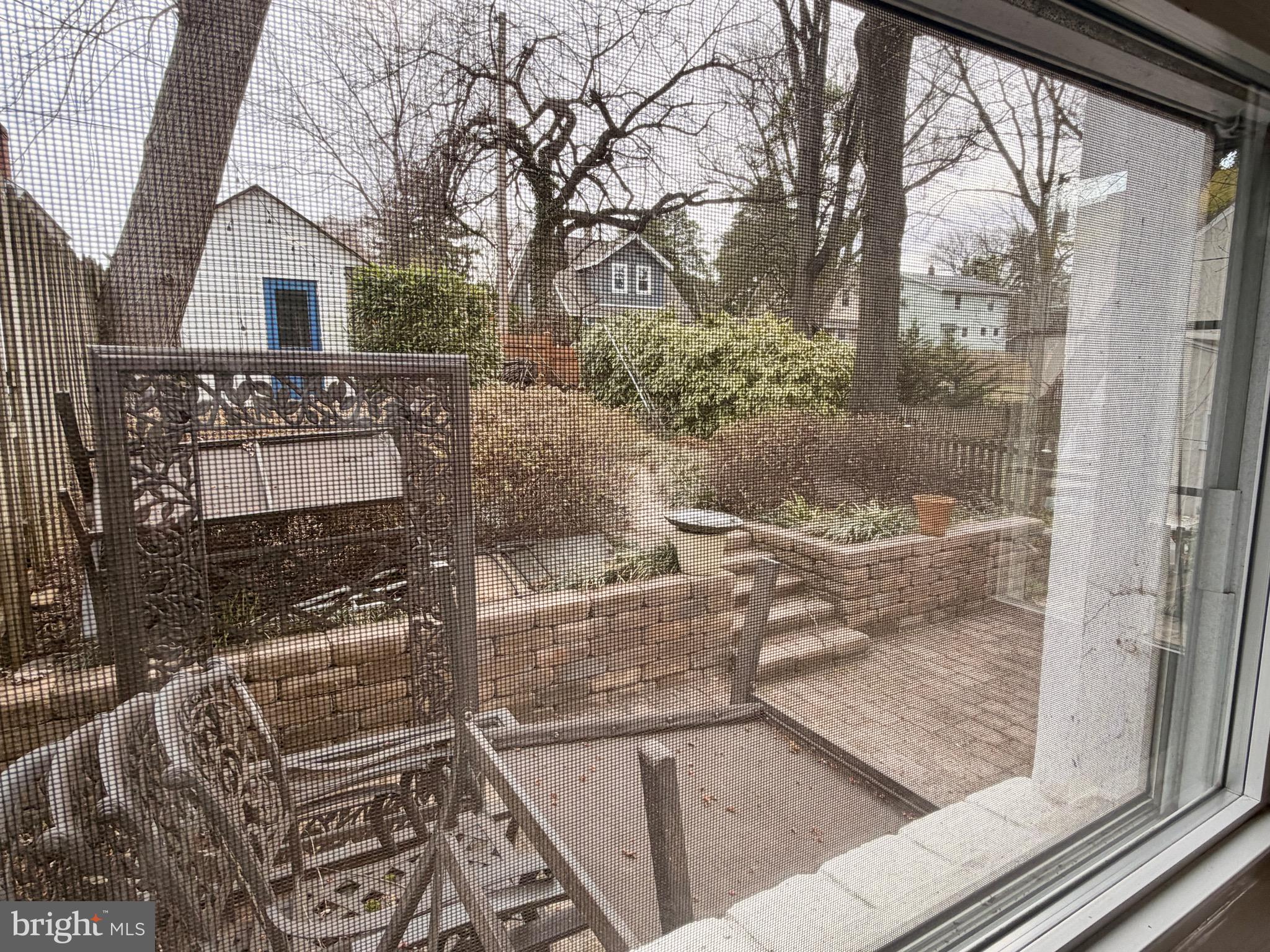 LAKE WALKER - Residential