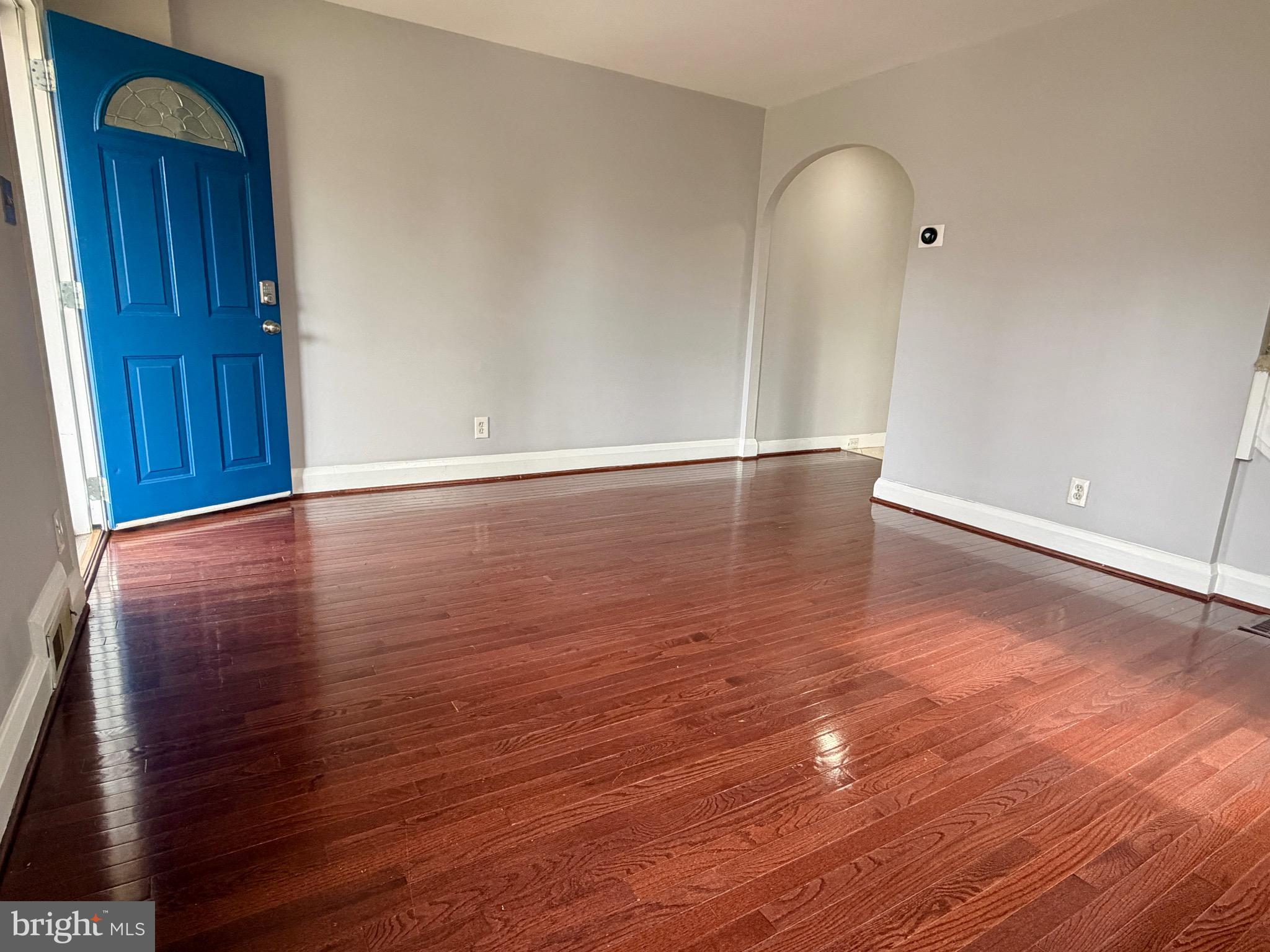 LAKE WALKER - Residential