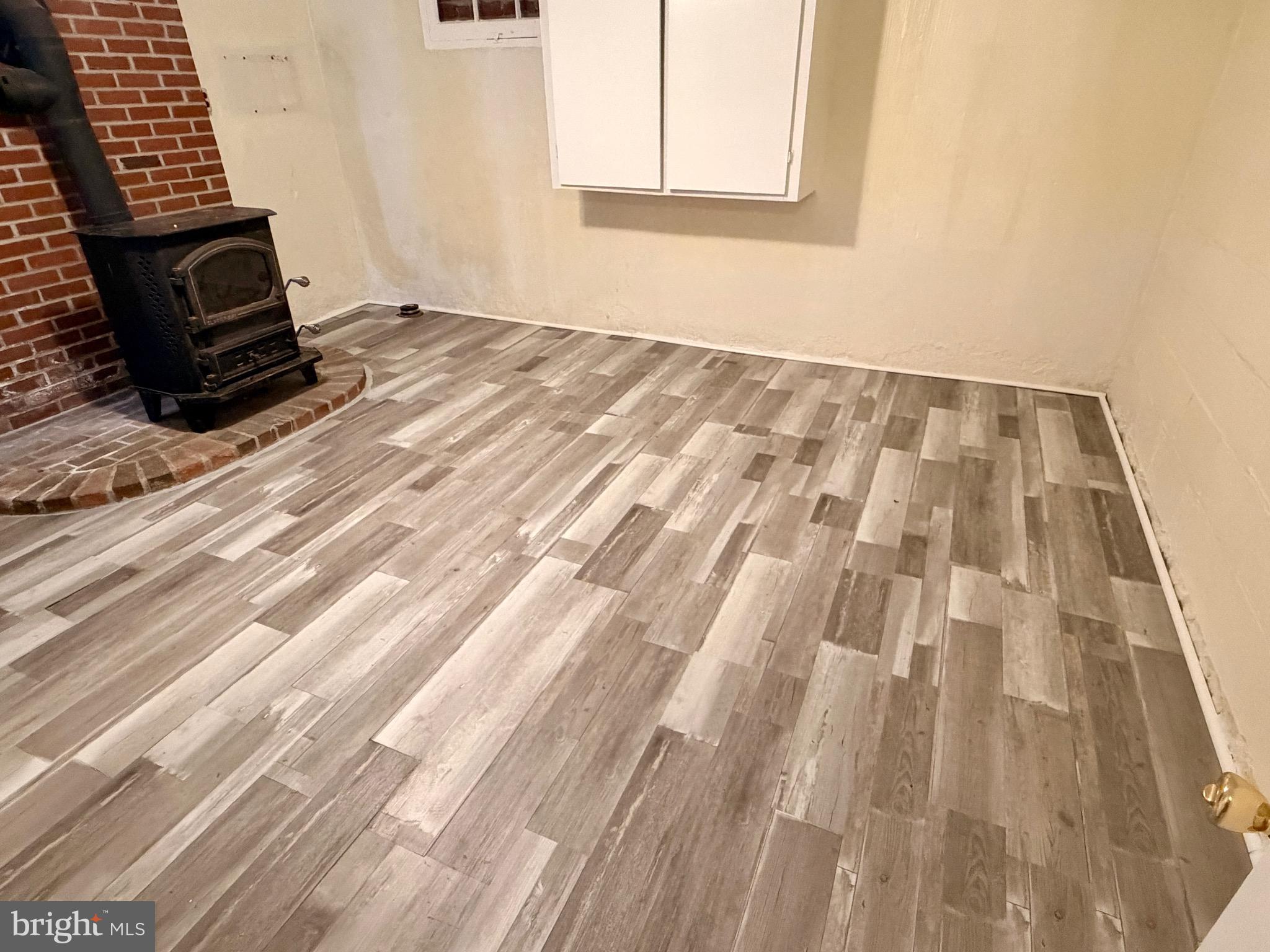 LAKE WALKER - Residential