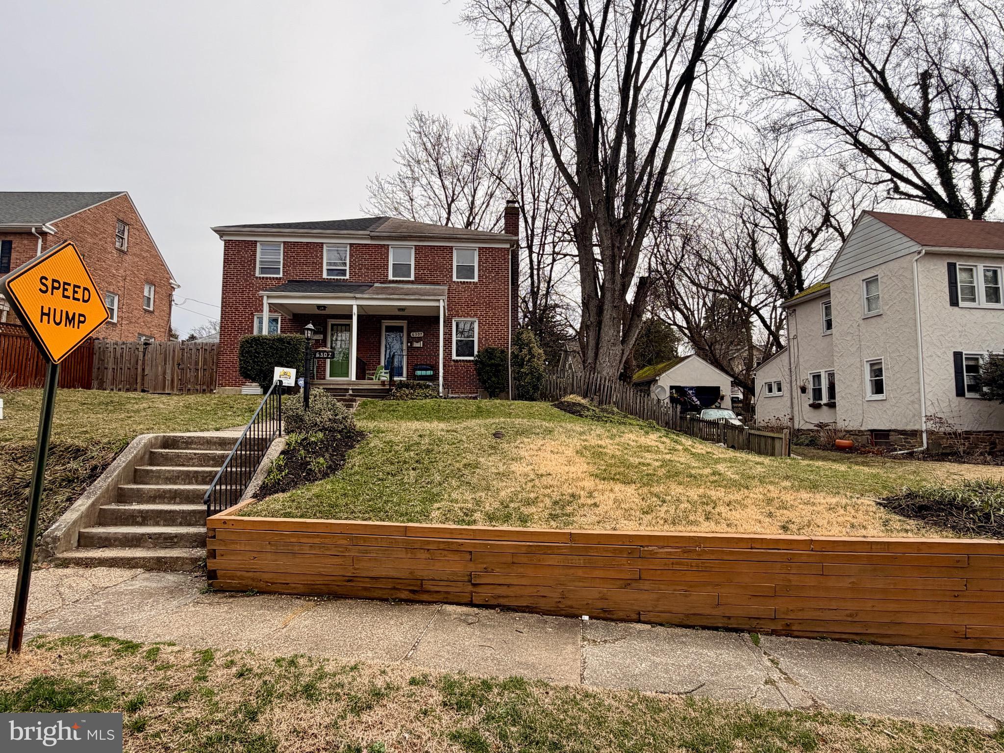 LAKE WALKER - Residential