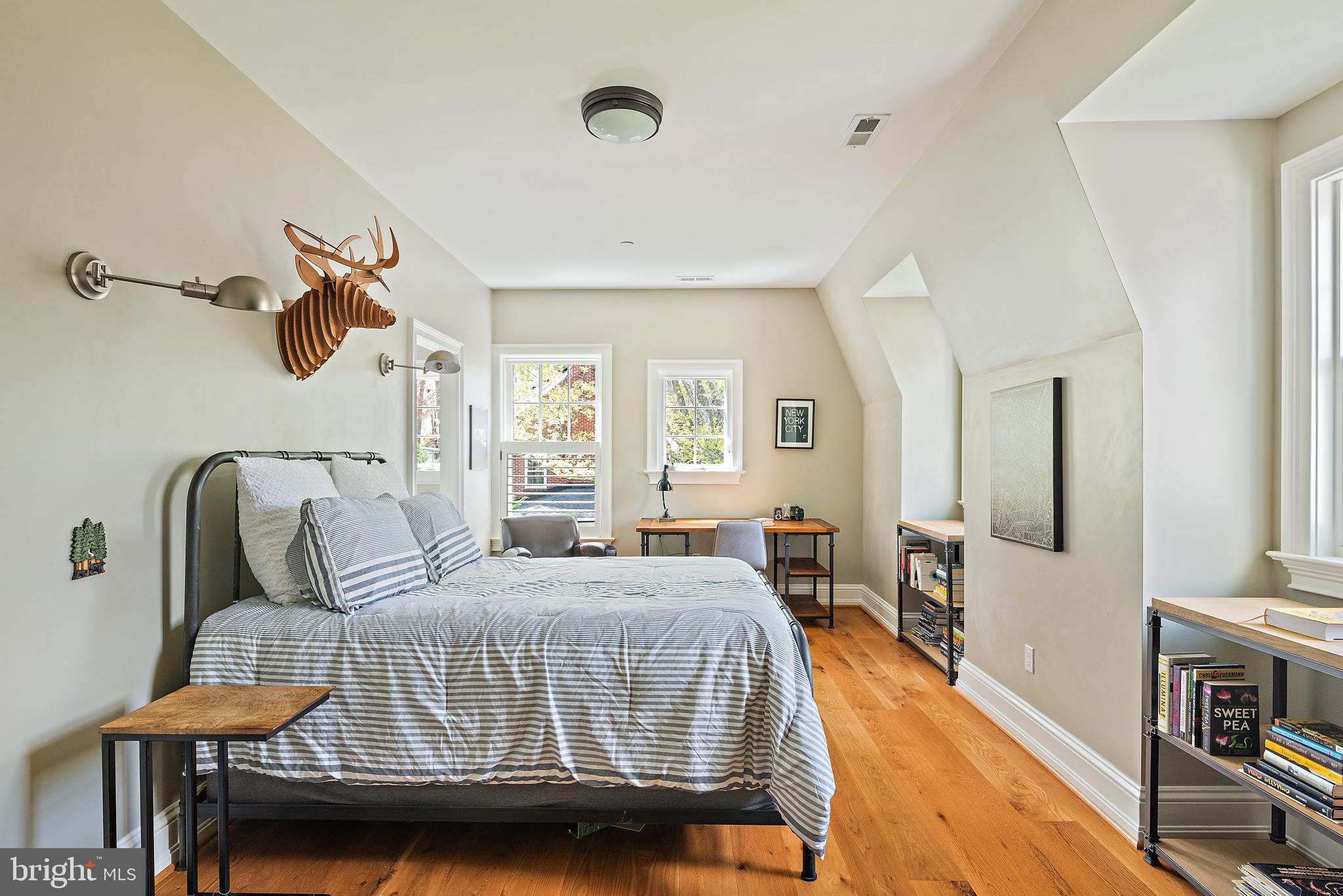 WARDOUR - Residential