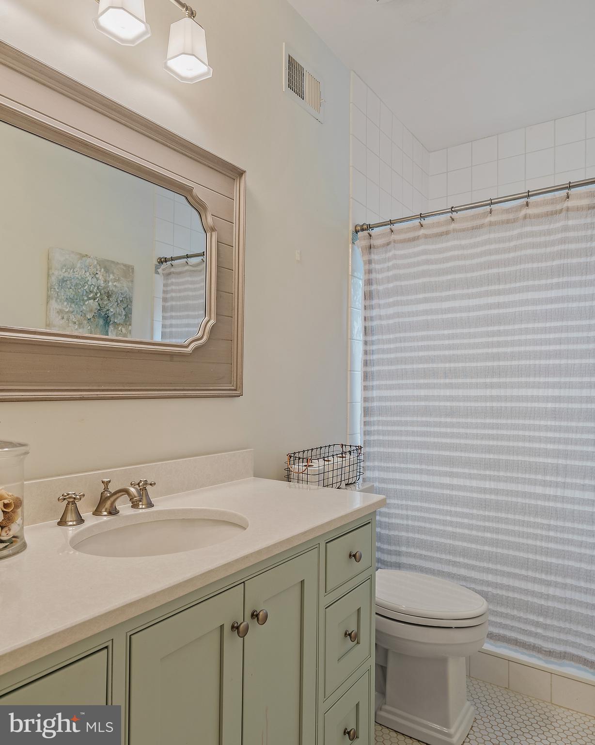 WARDOUR - Residential