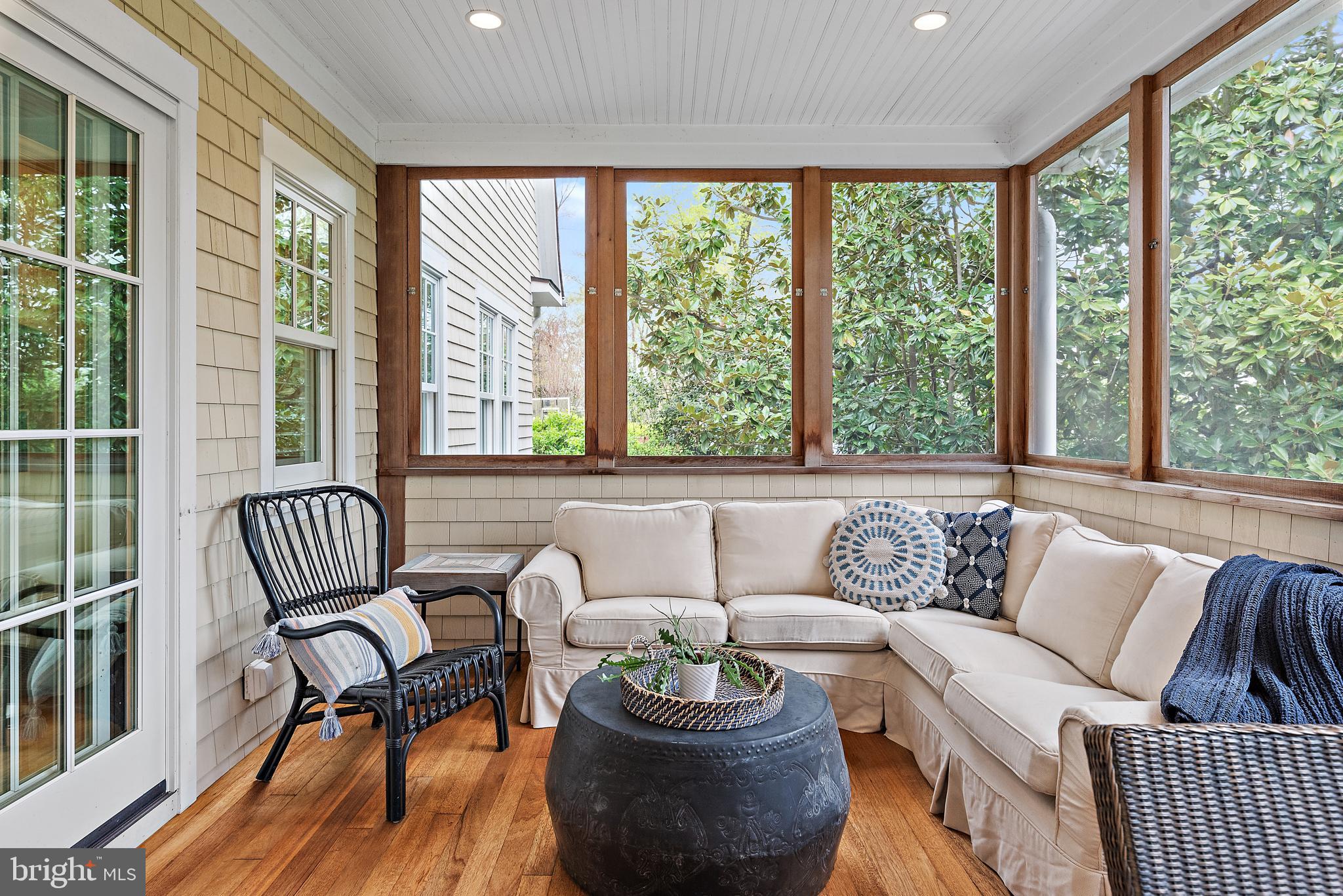 WARDOUR - Residential