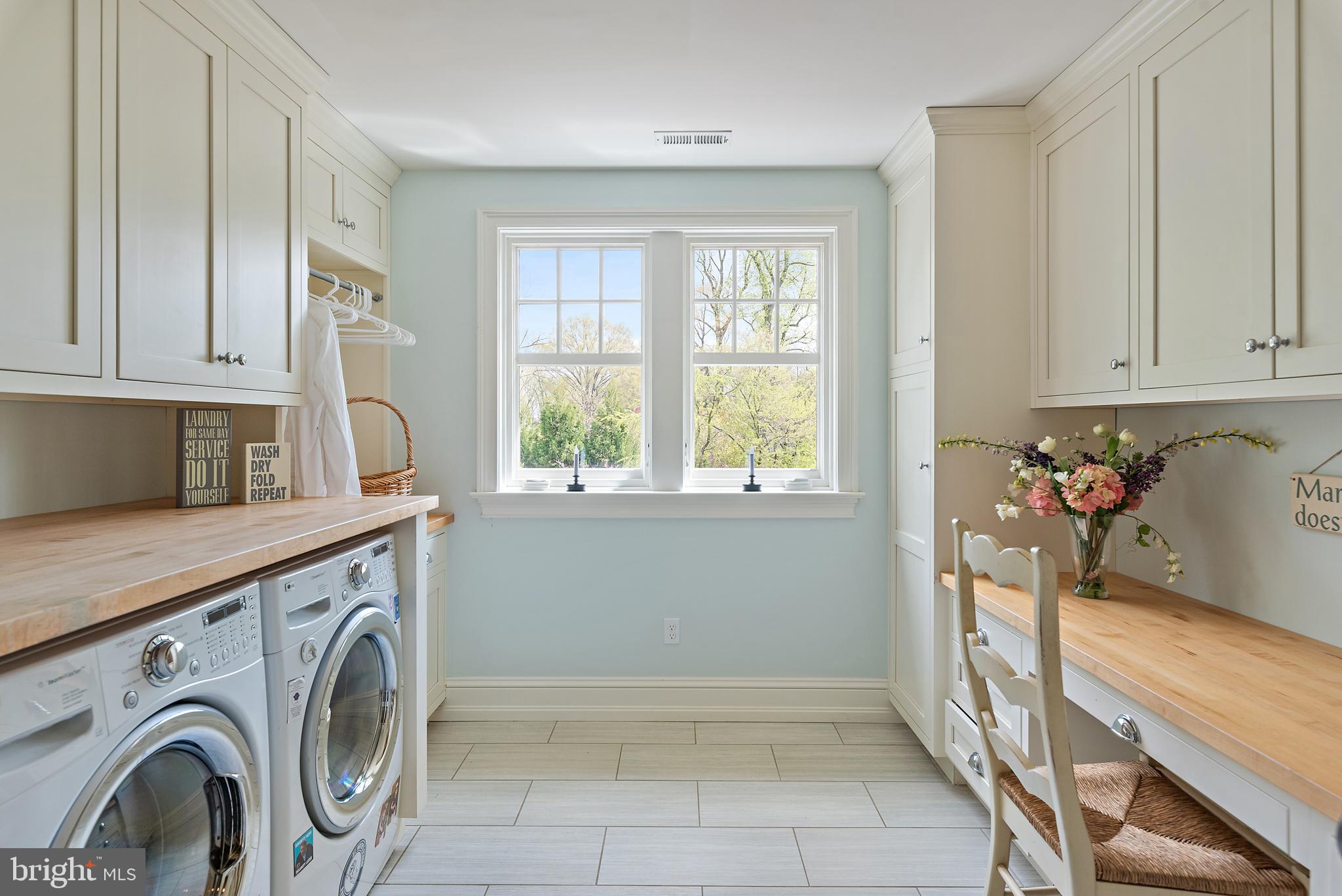 WARDOUR - Residential