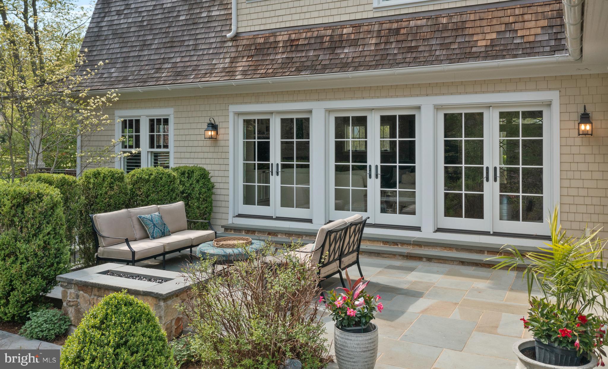 WARDOUR - Residential