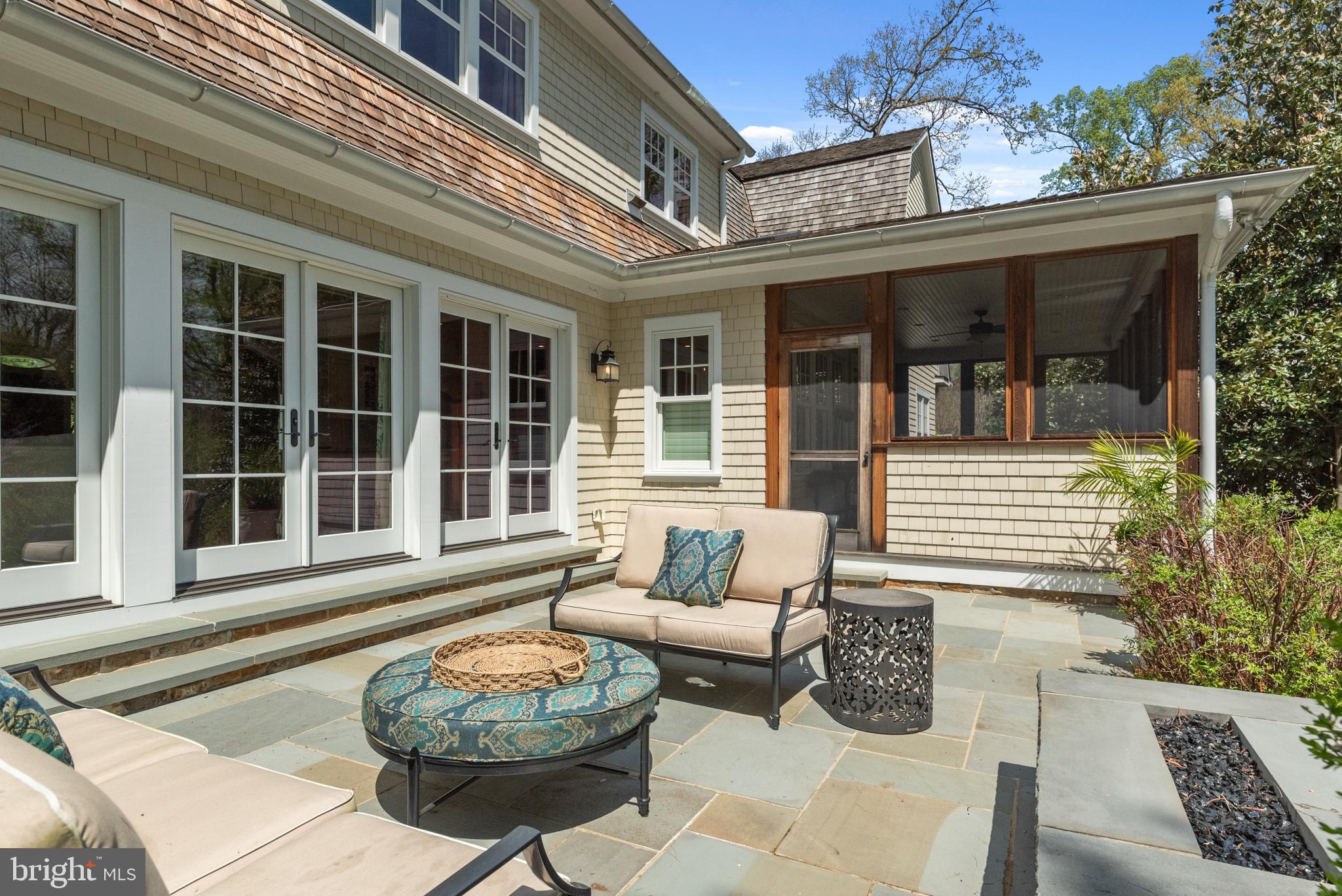 WARDOUR - Residential