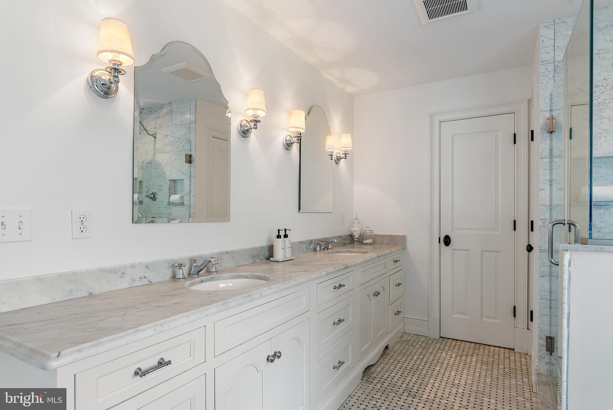 WARDOUR - Residential