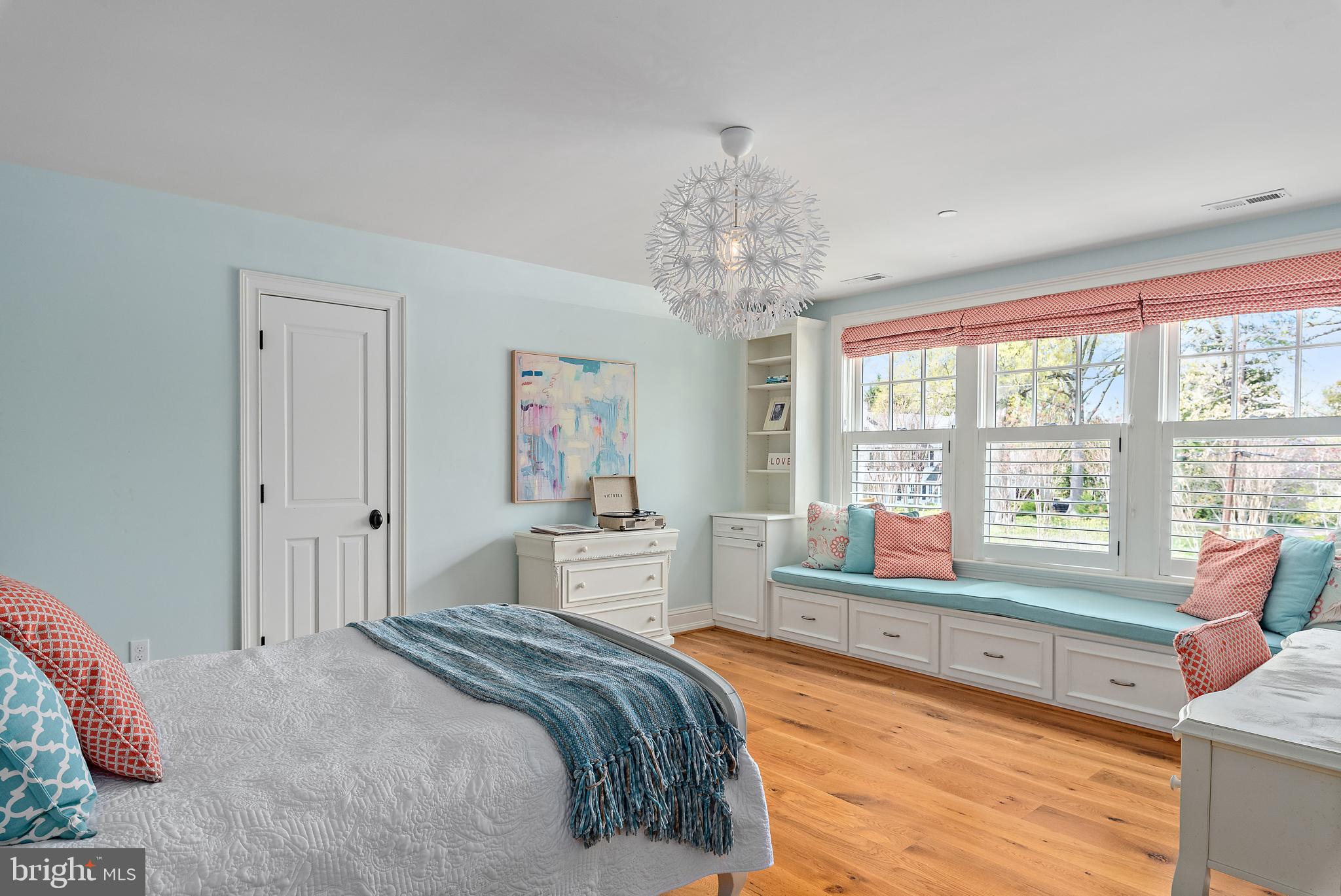 WARDOUR - Residential