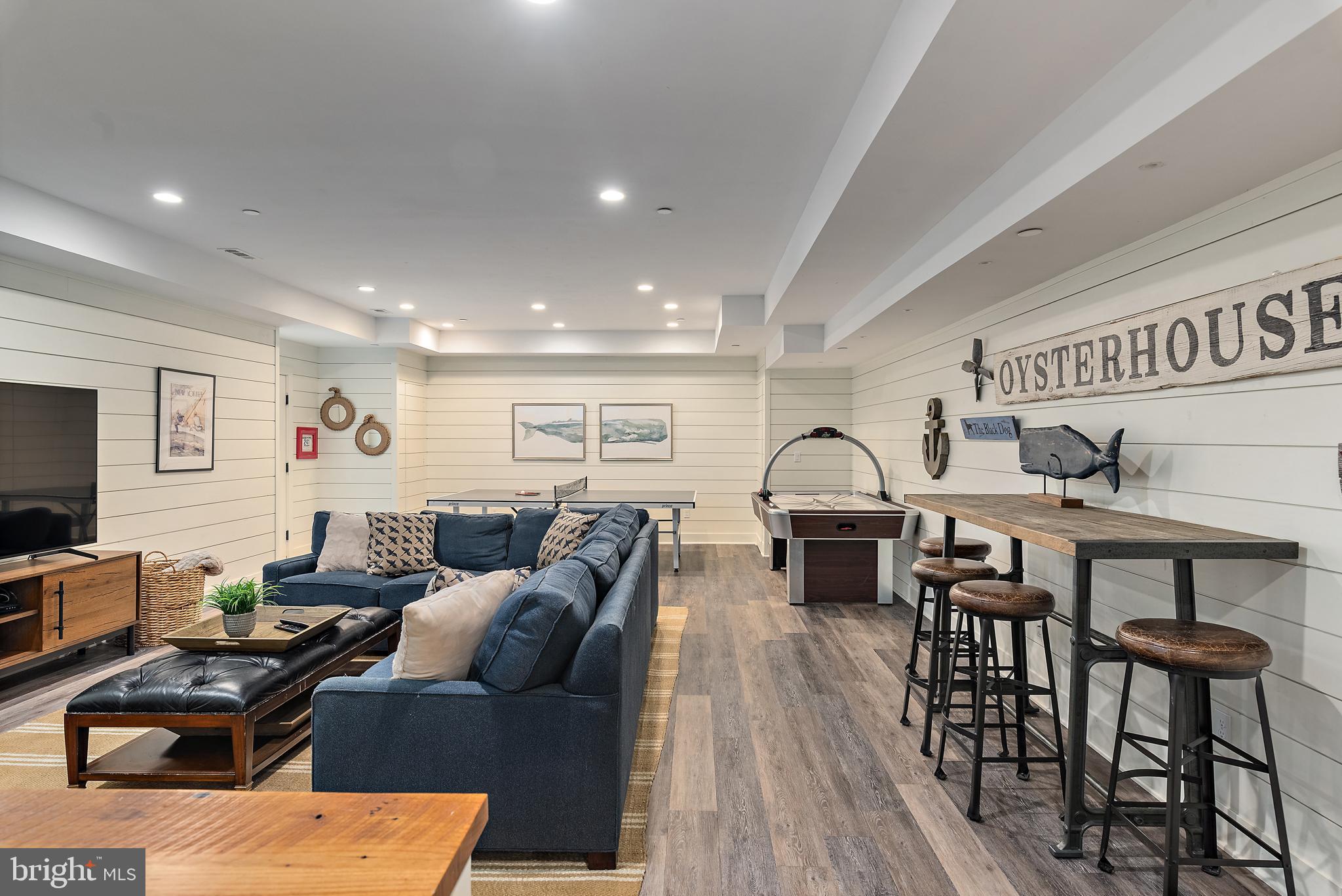 WARDOUR - Residential