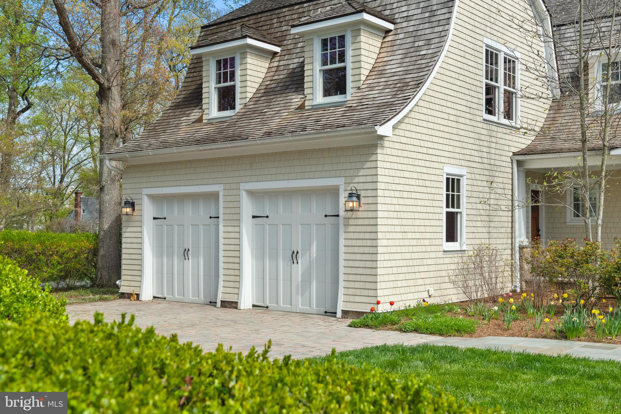 WARDOUR - Residential