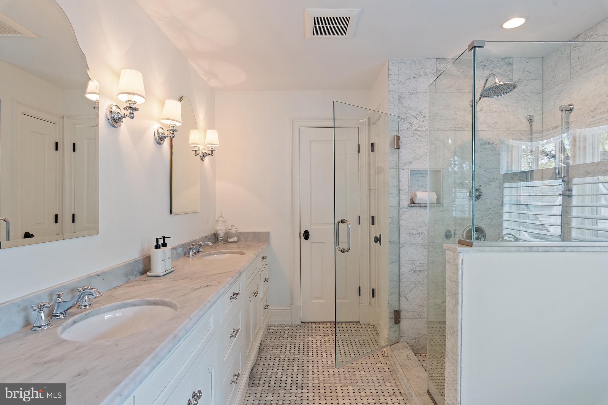 WARDOUR - Residential