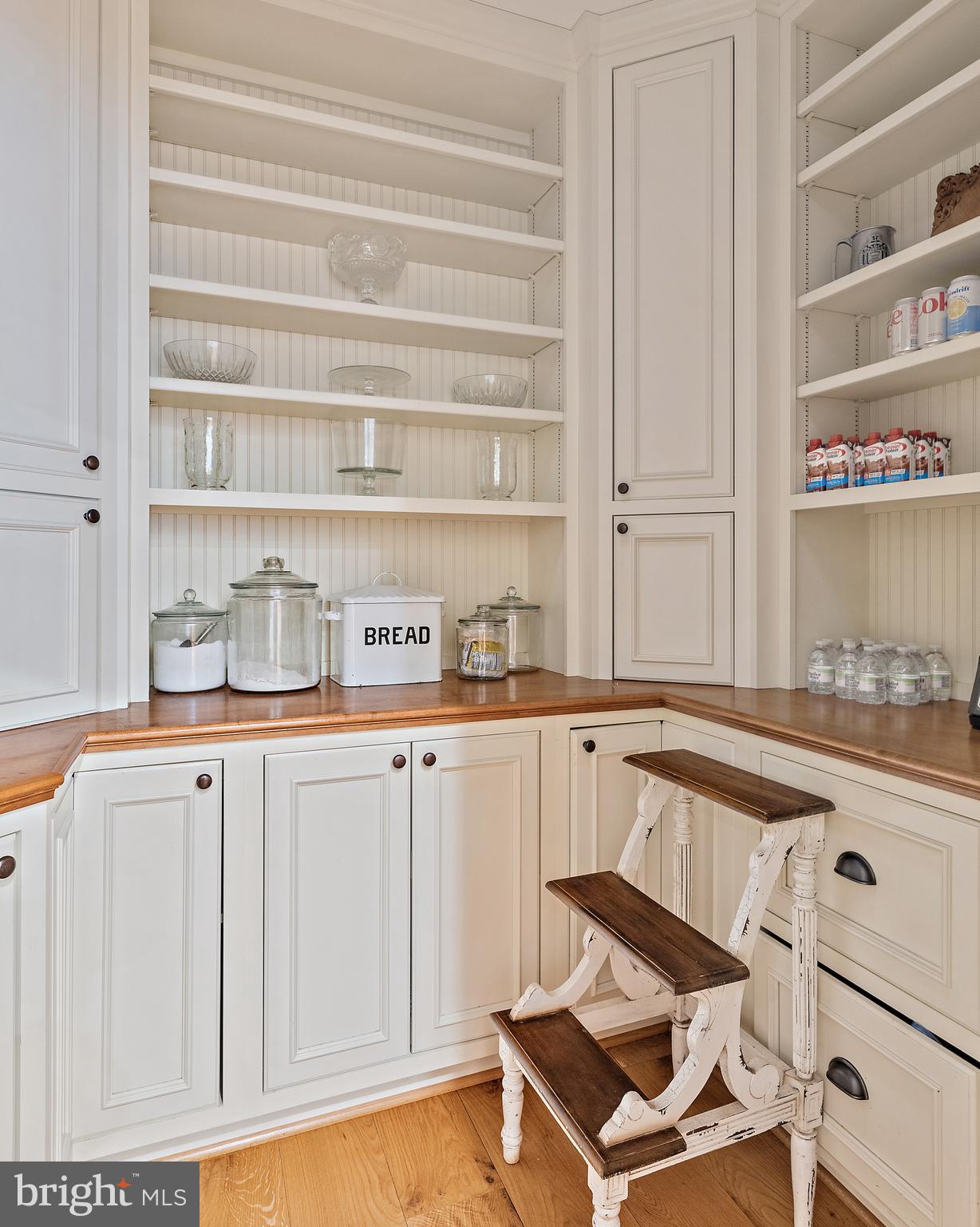 WARDOUR - Residential