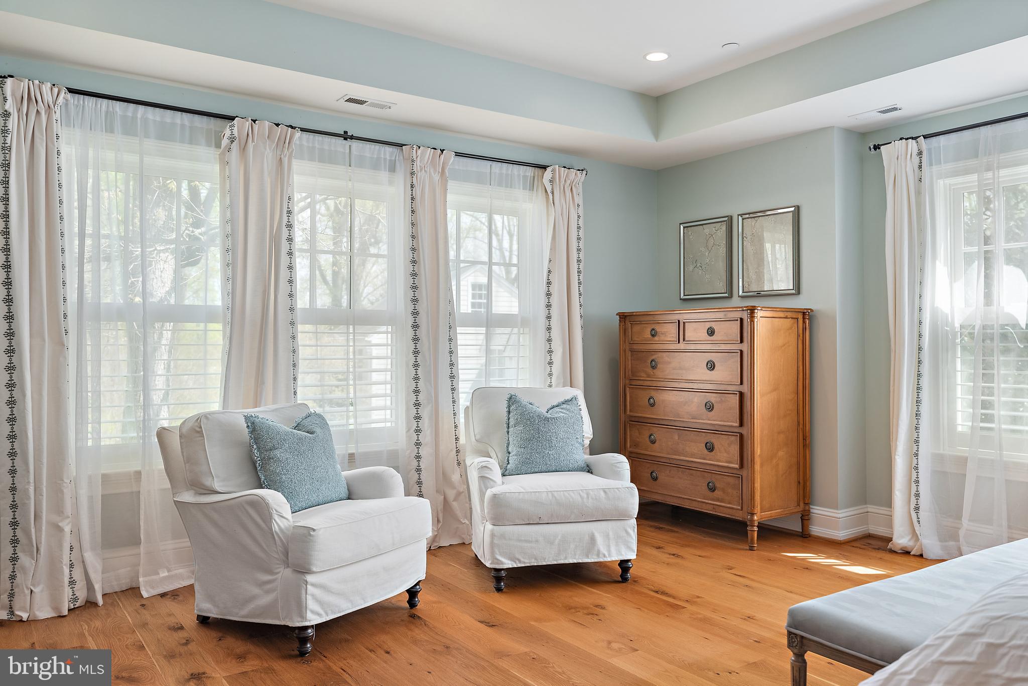 WARDOUR - Residential