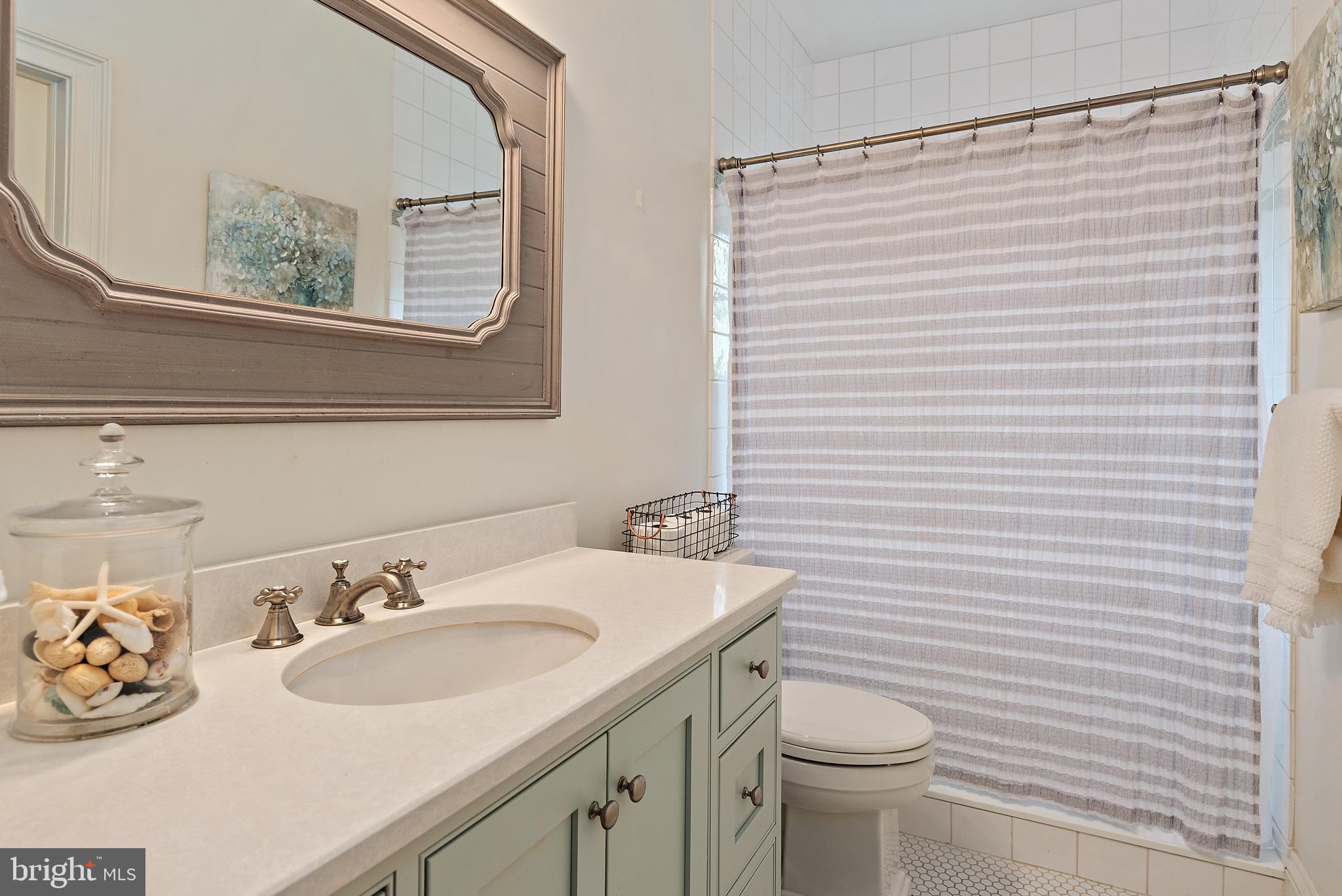 WARDOUR - Residential