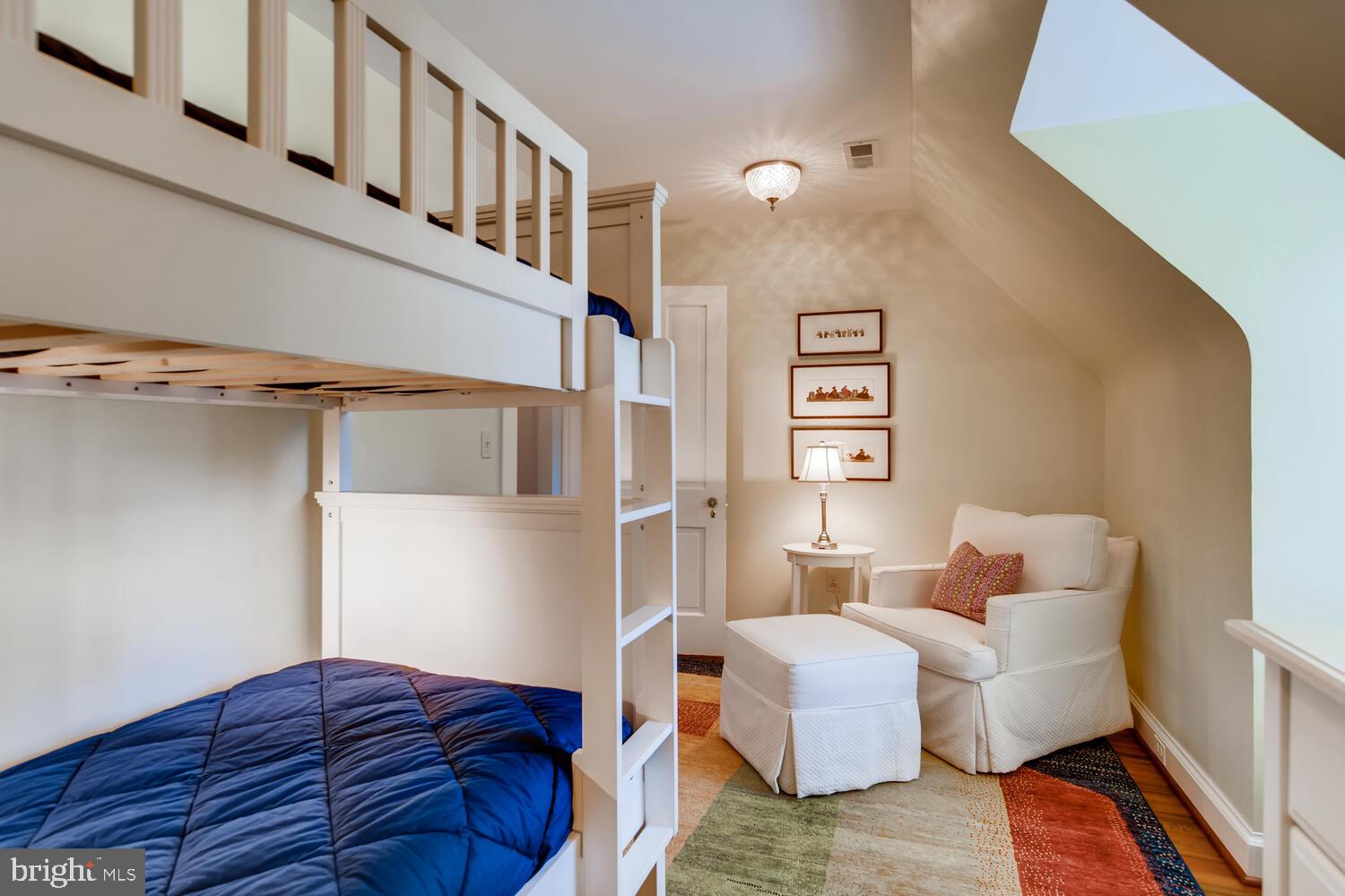 GUILFORD - Residential