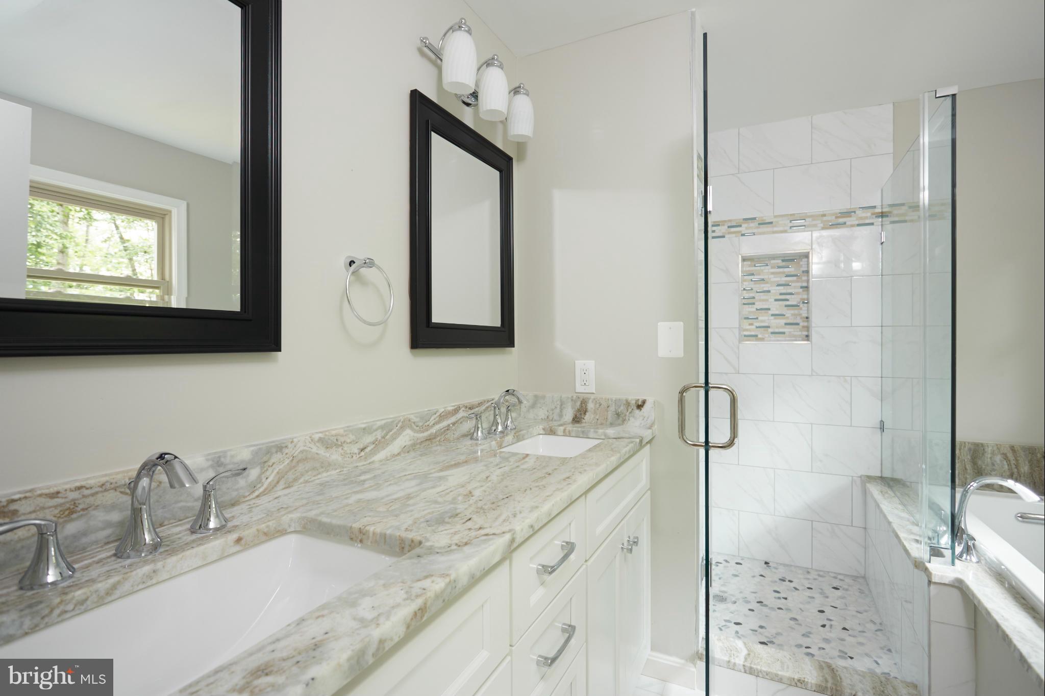 SHADOWALK - Residential