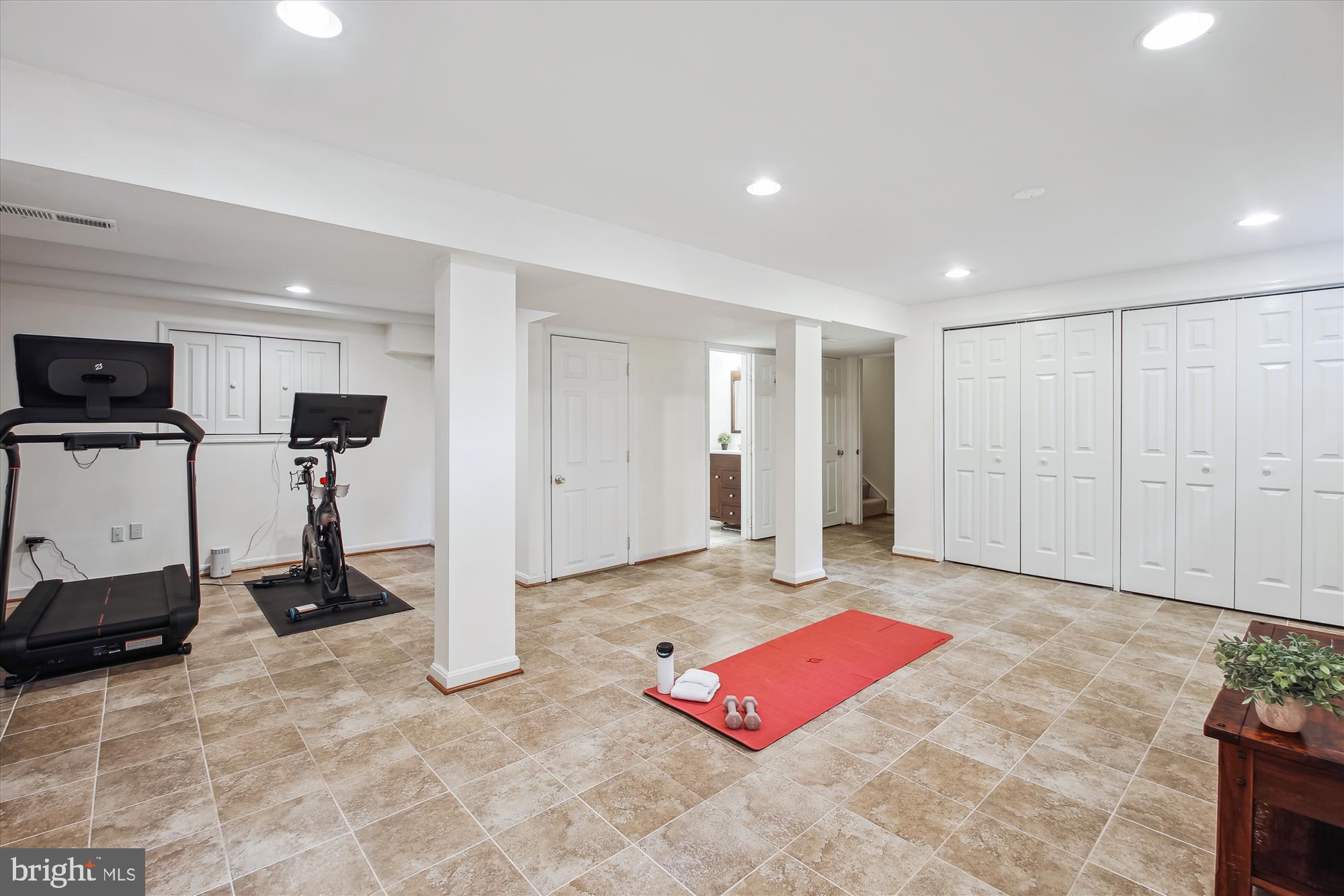 STEWARTS LANDING - Residential