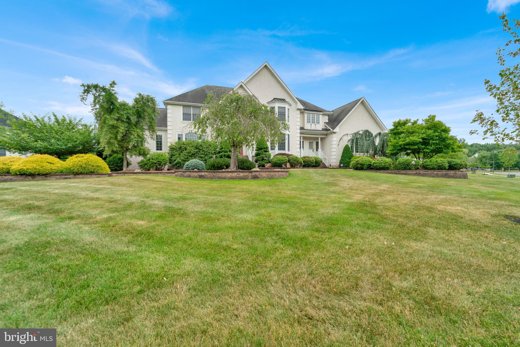 19 MEADOWLARK DRIVE