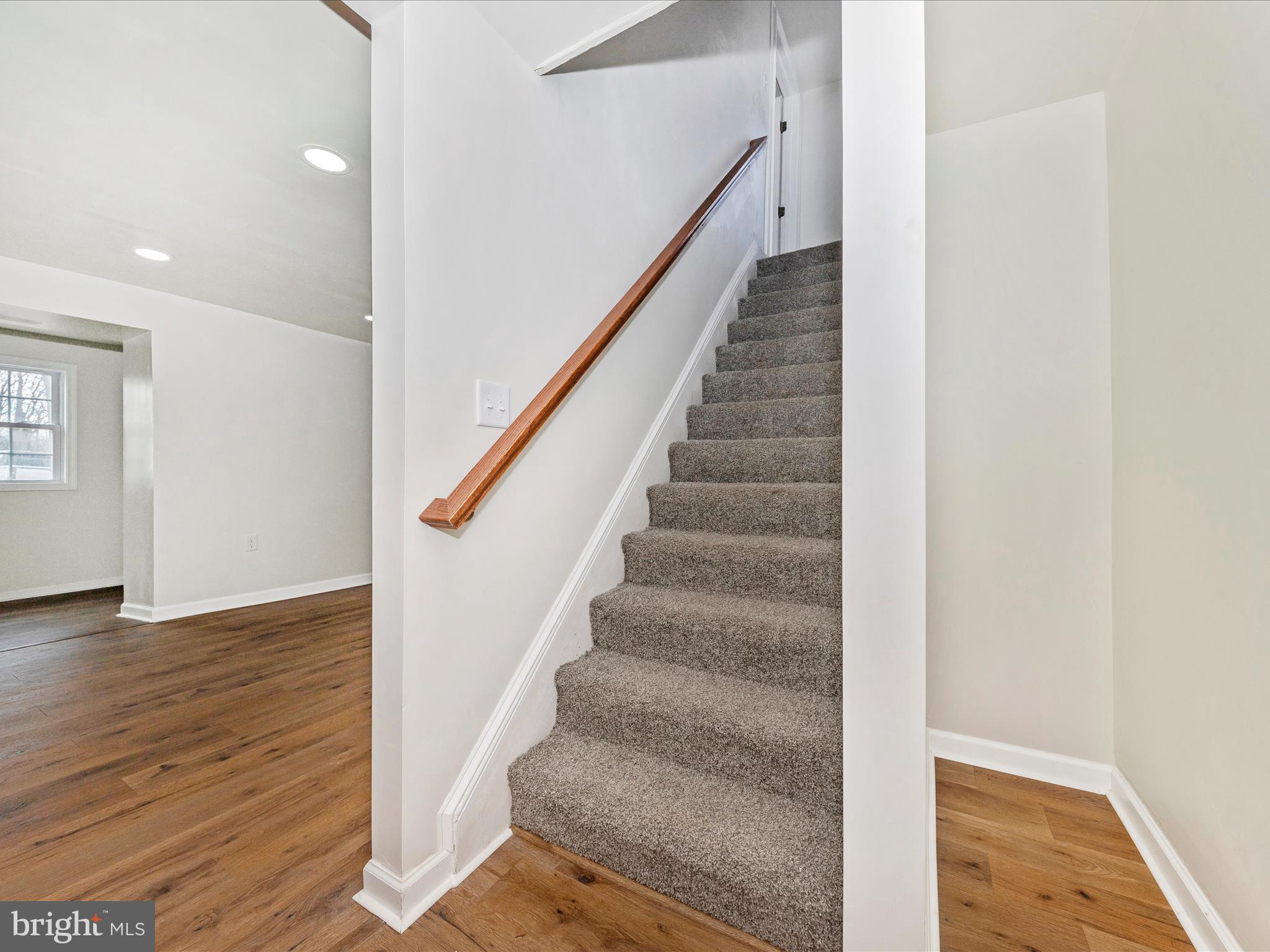 WILLIAMSPORT - Residential