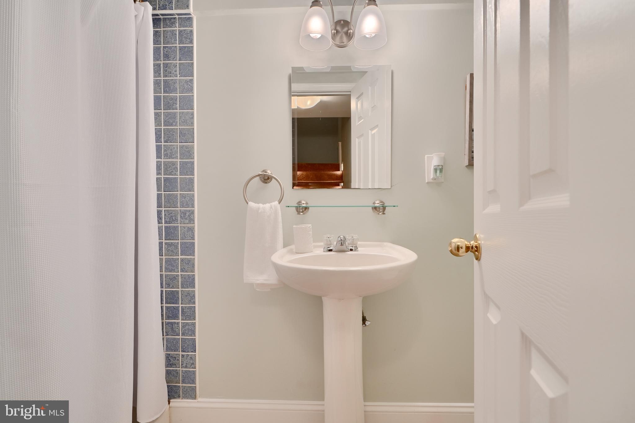 FAIR OAKS ON THE MAGOTHY - Residential