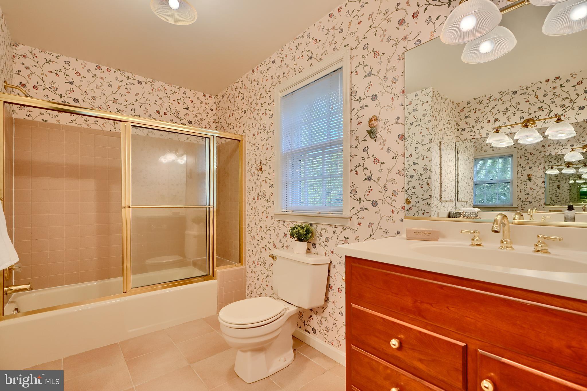 FAIR OAKS ON THE MAGOTHY - Residential