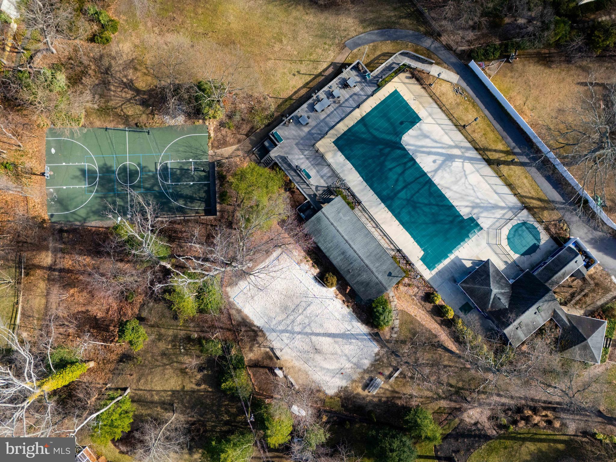 FAIR OAKS ON THE MAGOTHY - Residential