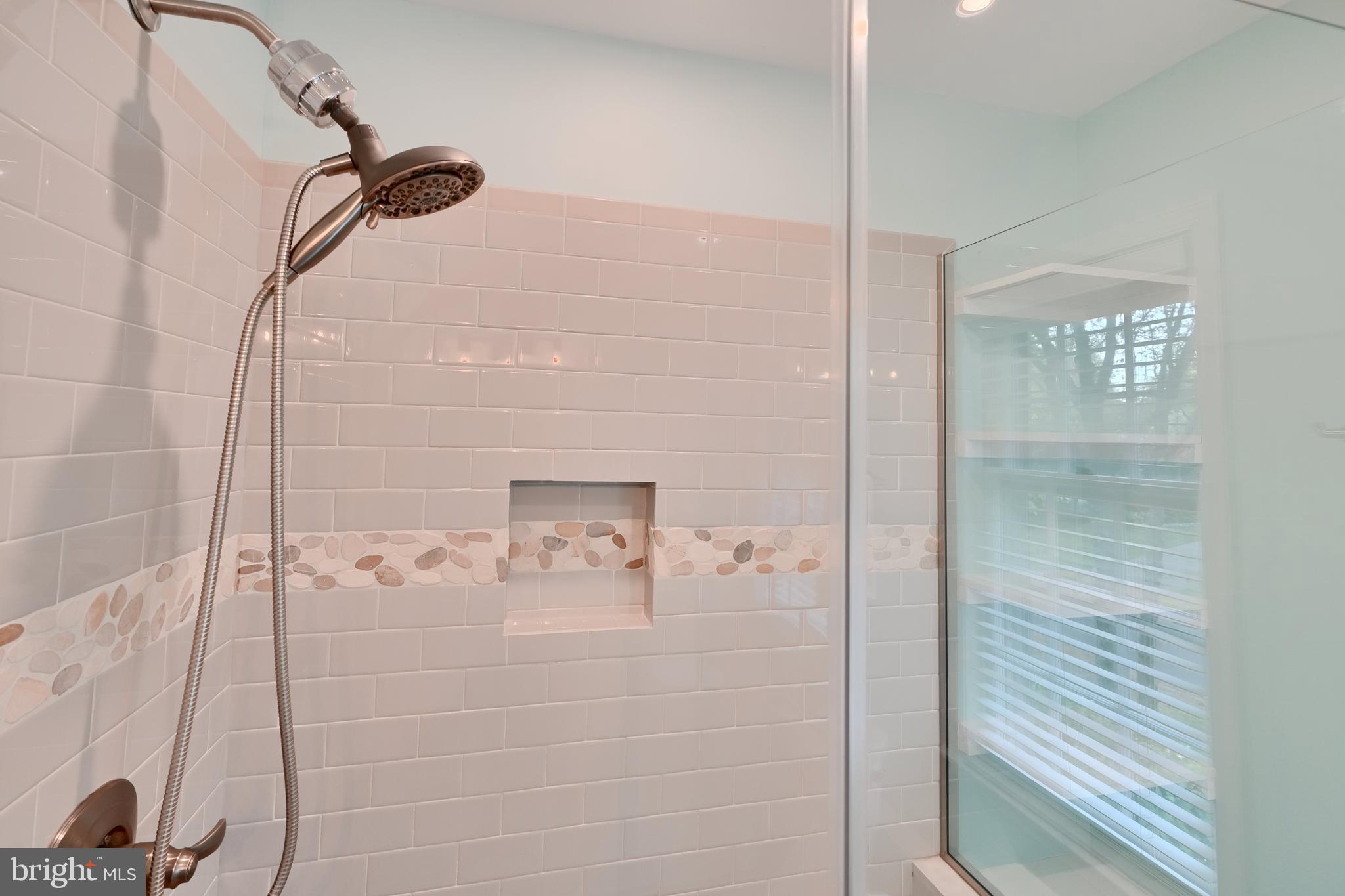 FAIR OAKS ON THE MAGOTHY - Residential